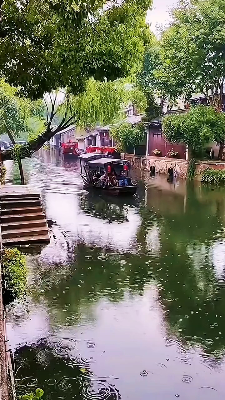 雨中江南小镇图片图片