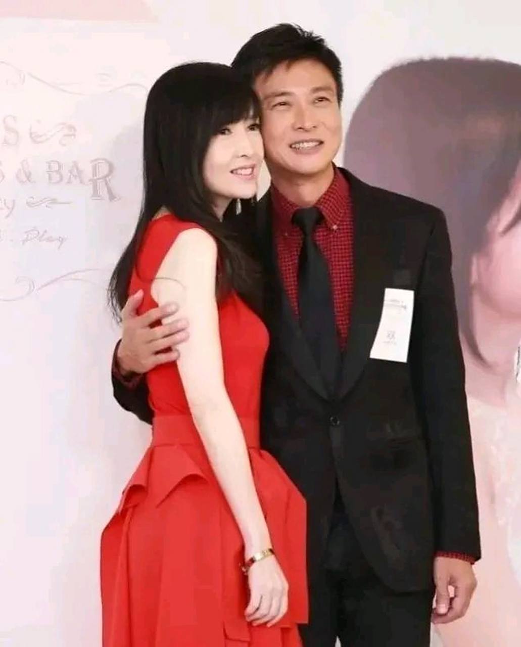 周慧敏离婚了,是不是黄凯芹icon的机会来了?