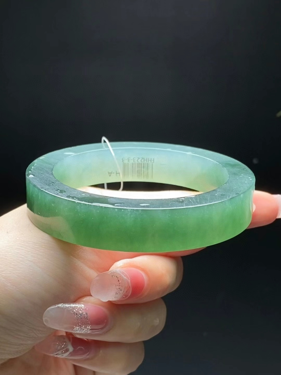 冰种湖水绿手镯