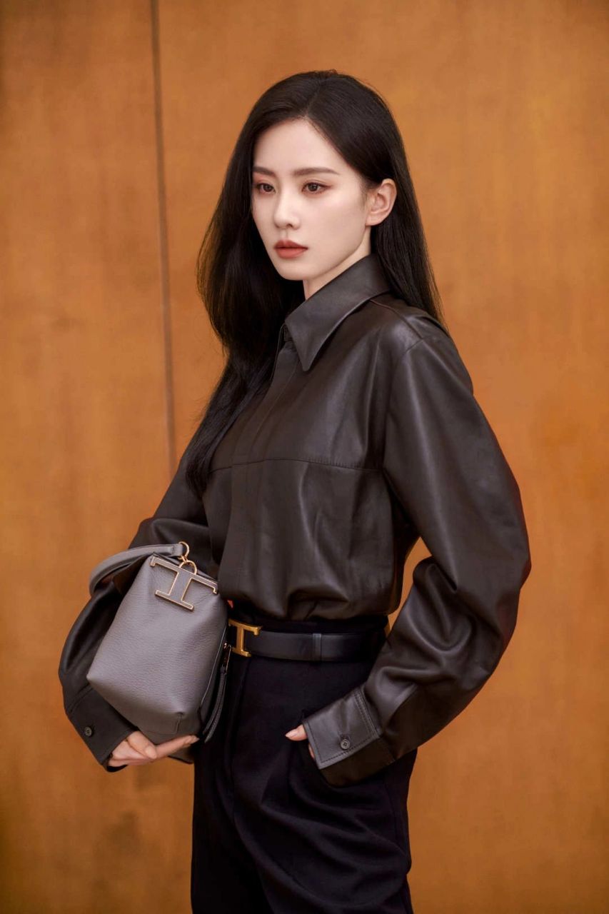 美得拉风!美拉拉风?|||#刘诗诗[话题]# #tods[话题]# #美拉德[话题]