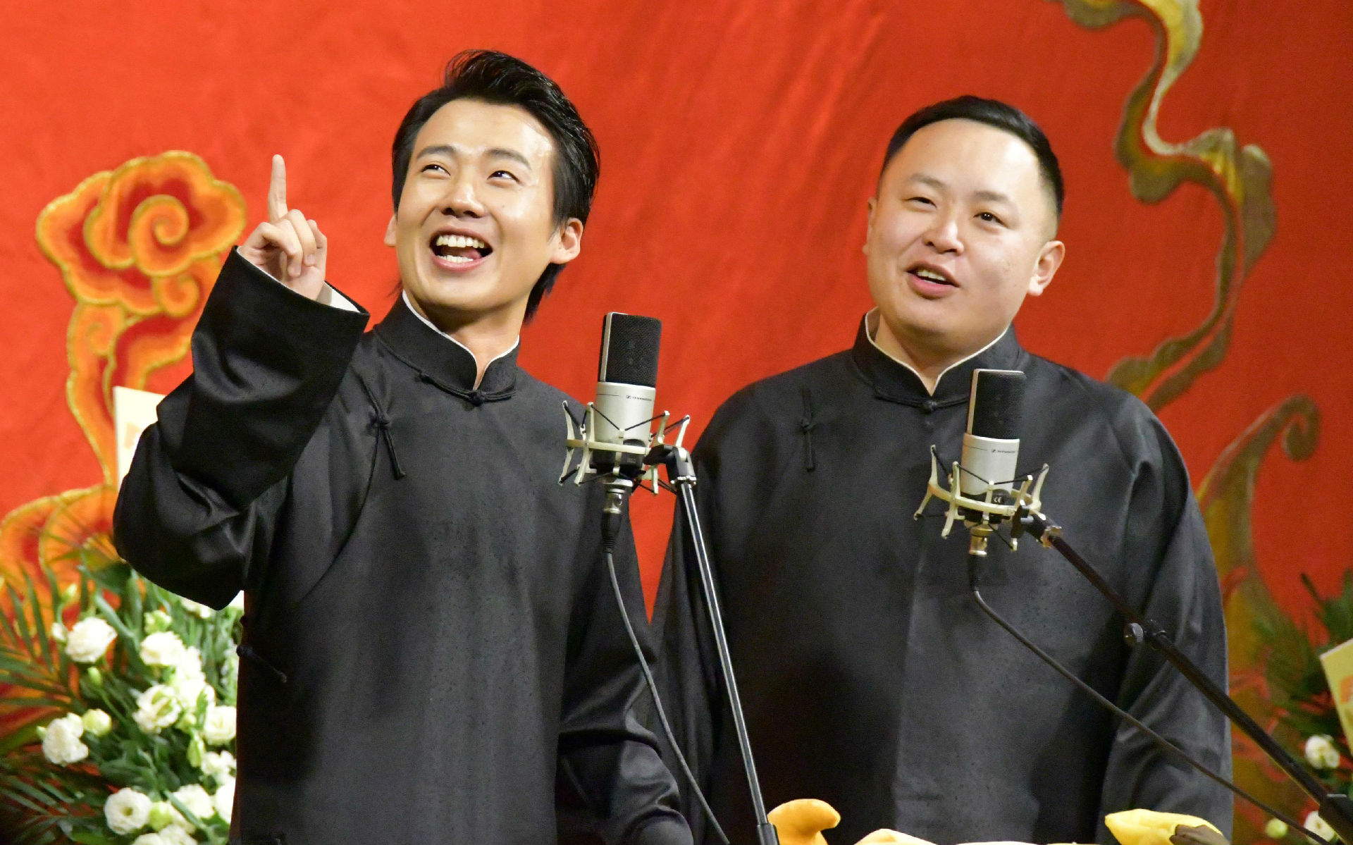 相声演员姜昆称马三立为同志,郭麒麟称常宝华老祖,其实都没问题