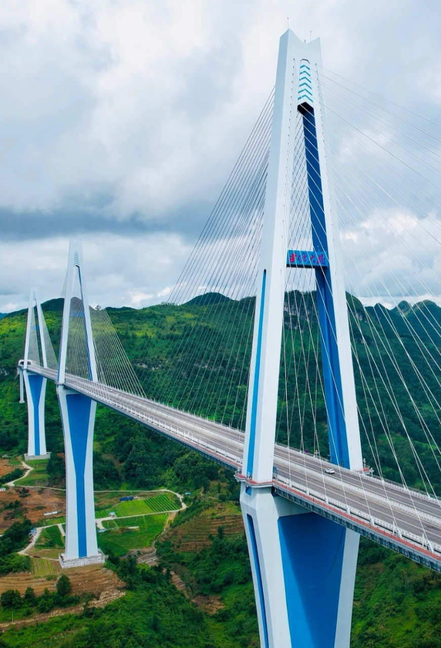 贵州平塘天空之桥简介图片