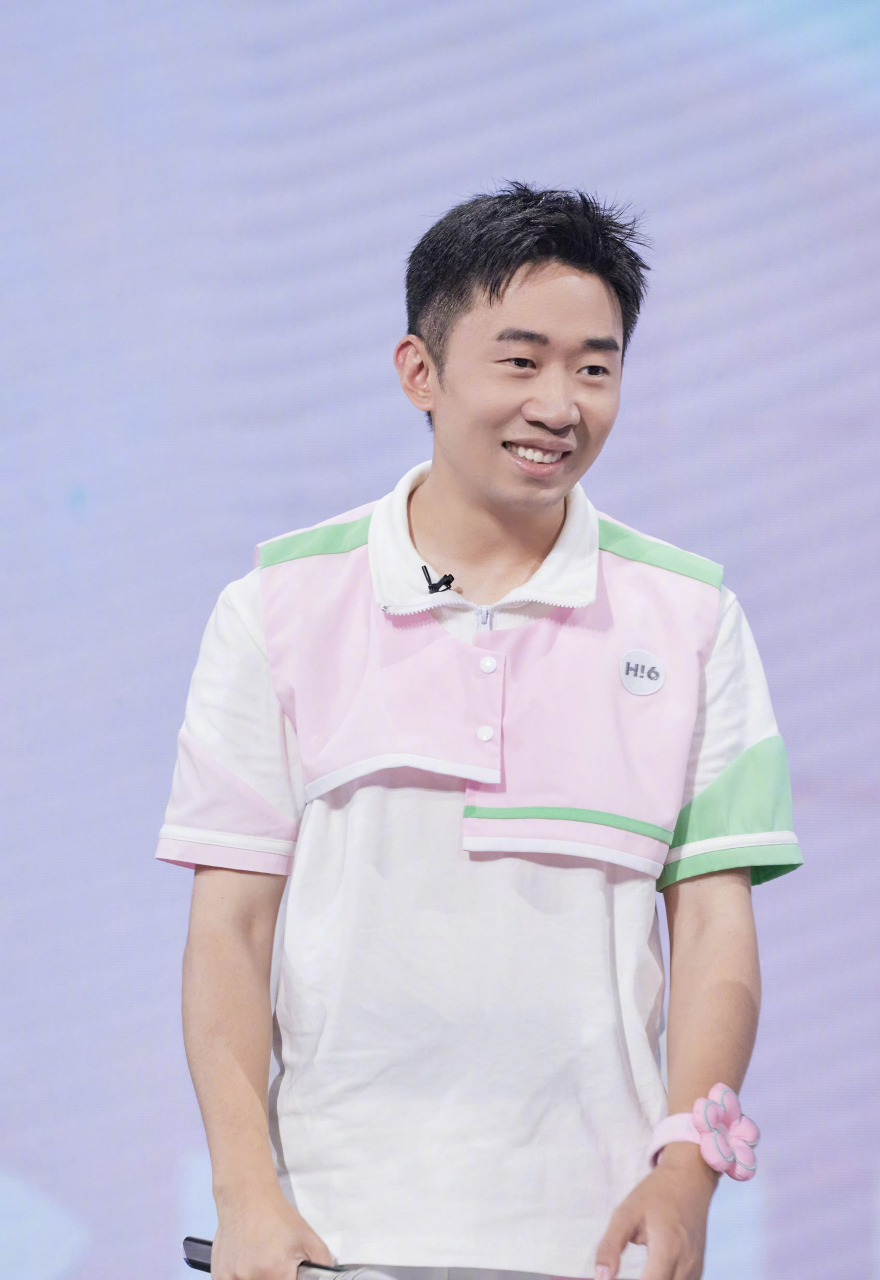 最早认识杨迪,是在河南卫视都市频道的《你最有才》.