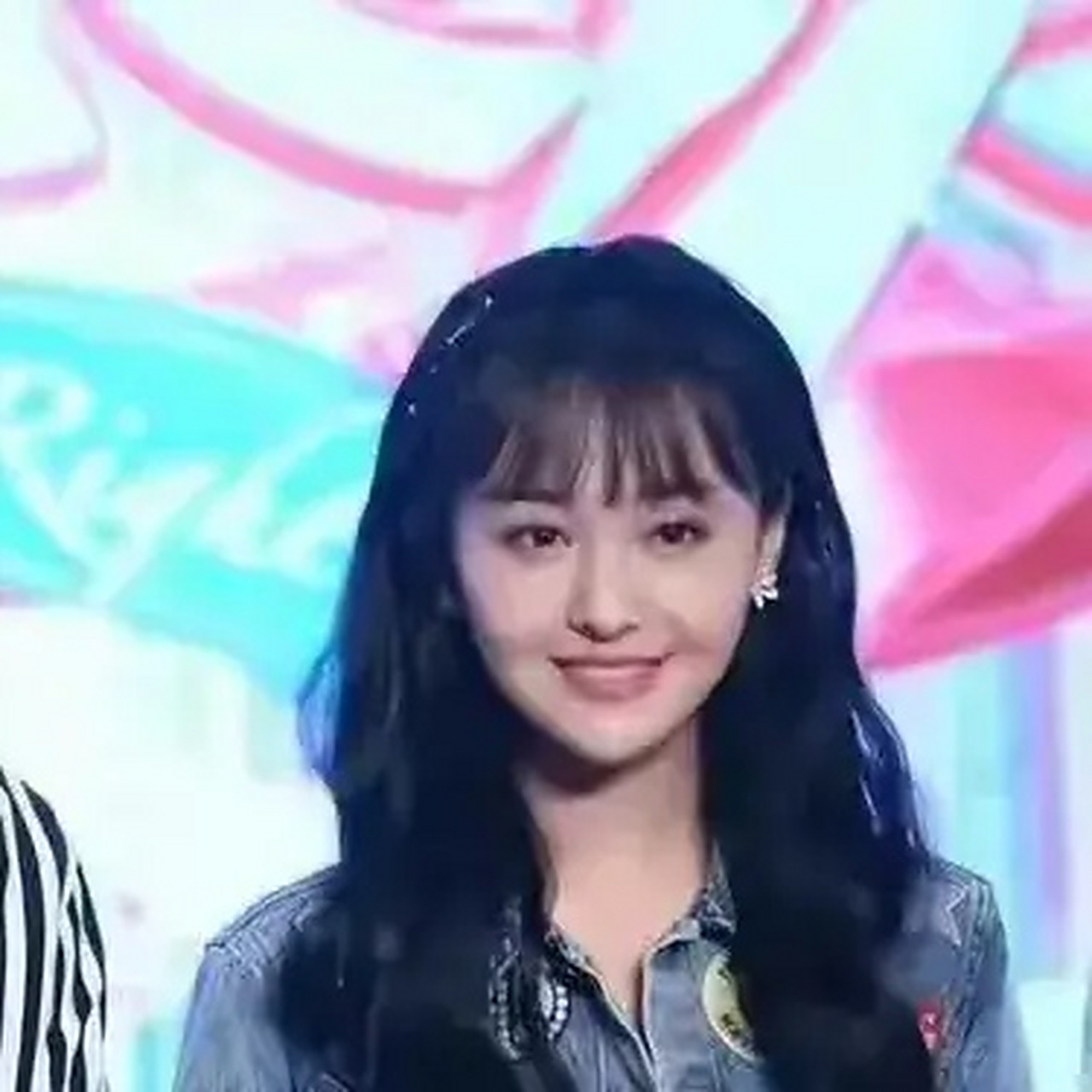 张恒这个丑男又要整郑爽了,这个的面相一看不是善类,郑爽当时瞎了眼找