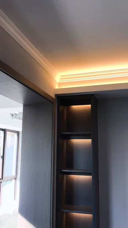 不喜欢双眼皮的话,做一个好打理的石膏线,再加一圈灯带顶,高级感满满!