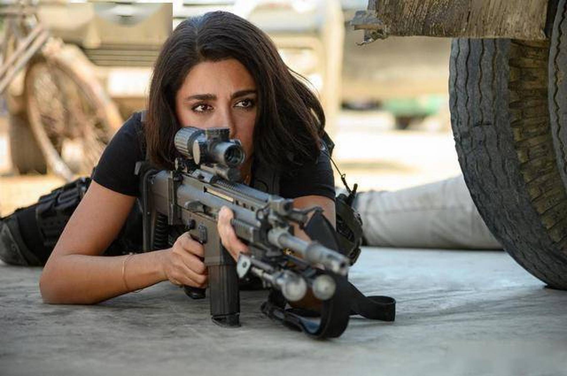 伊朗女星格什菲·法拉哈尼( golshifteh farahani)身材苗条面容清秀