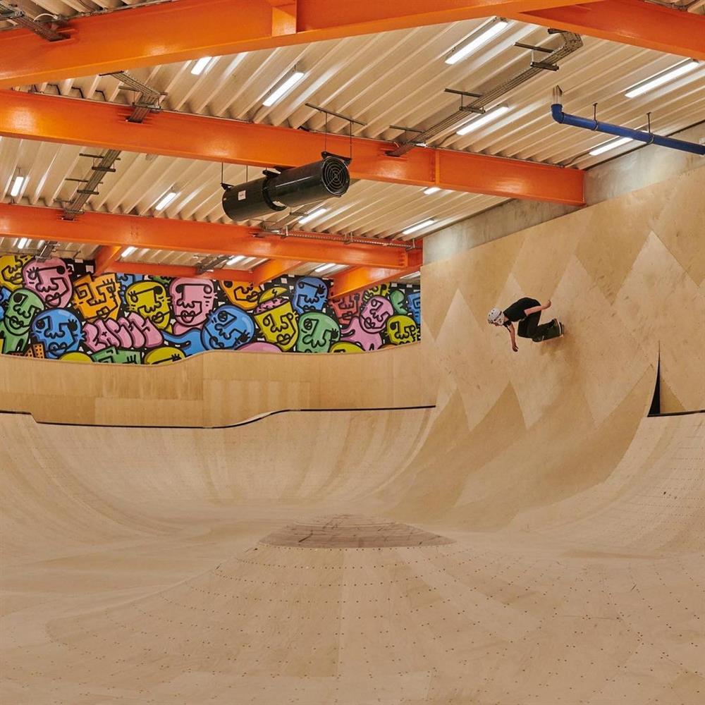 世上首座多层室内滑板公园落成——英国f51室內滑板公园