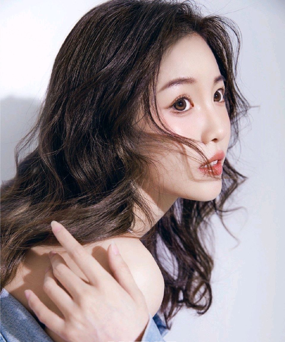 青春女孩|软软糯糯的纯欲风写真