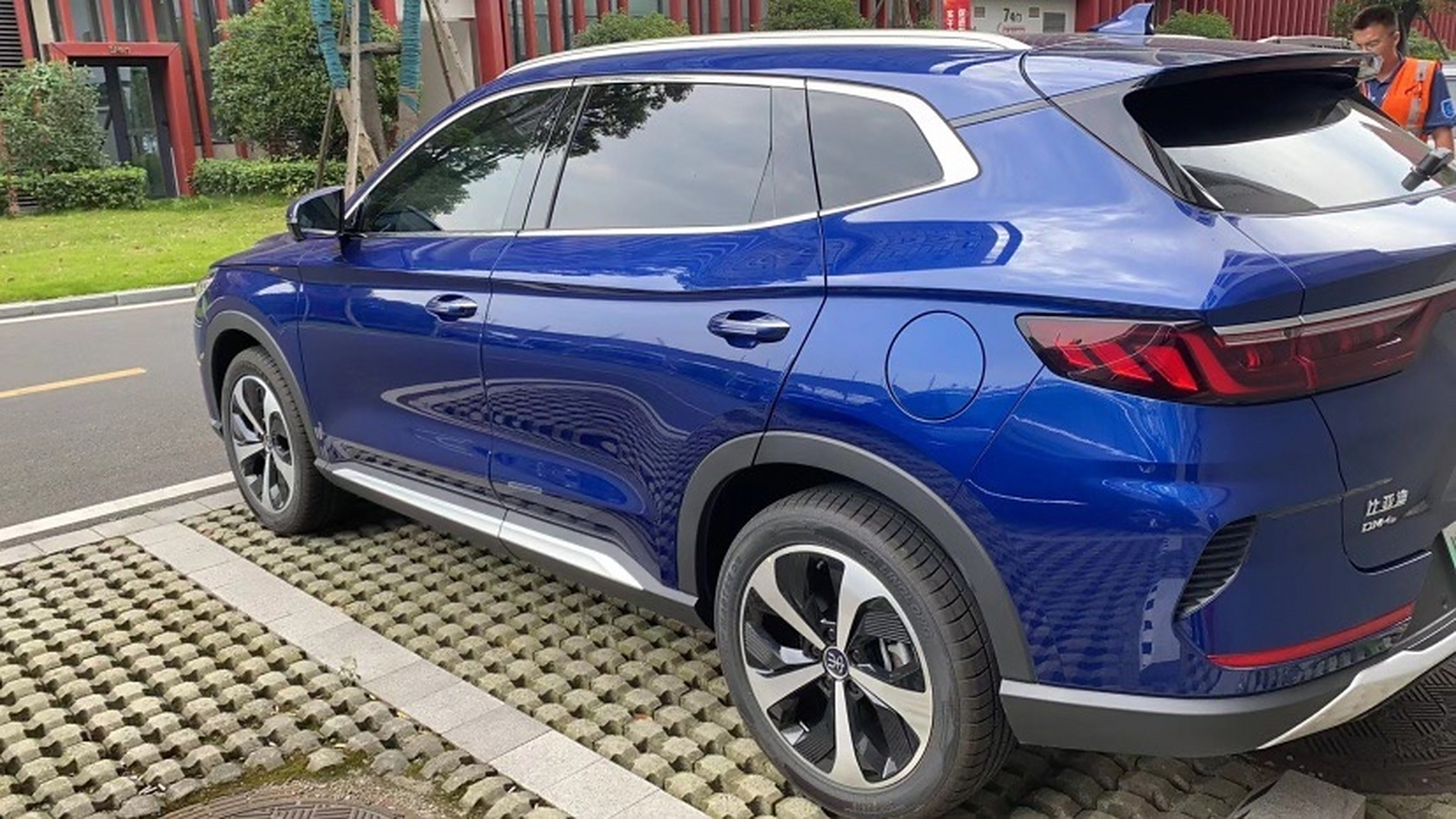 车主点评#【车主:对新手来说感觉a柱太宽了】  宋plus新能源2021款m