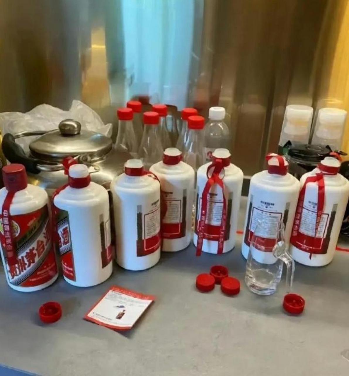 表哥结婚,婆婆随了二百块钱礼,回来打包的烟和酒,摊上这样的婆婆如何