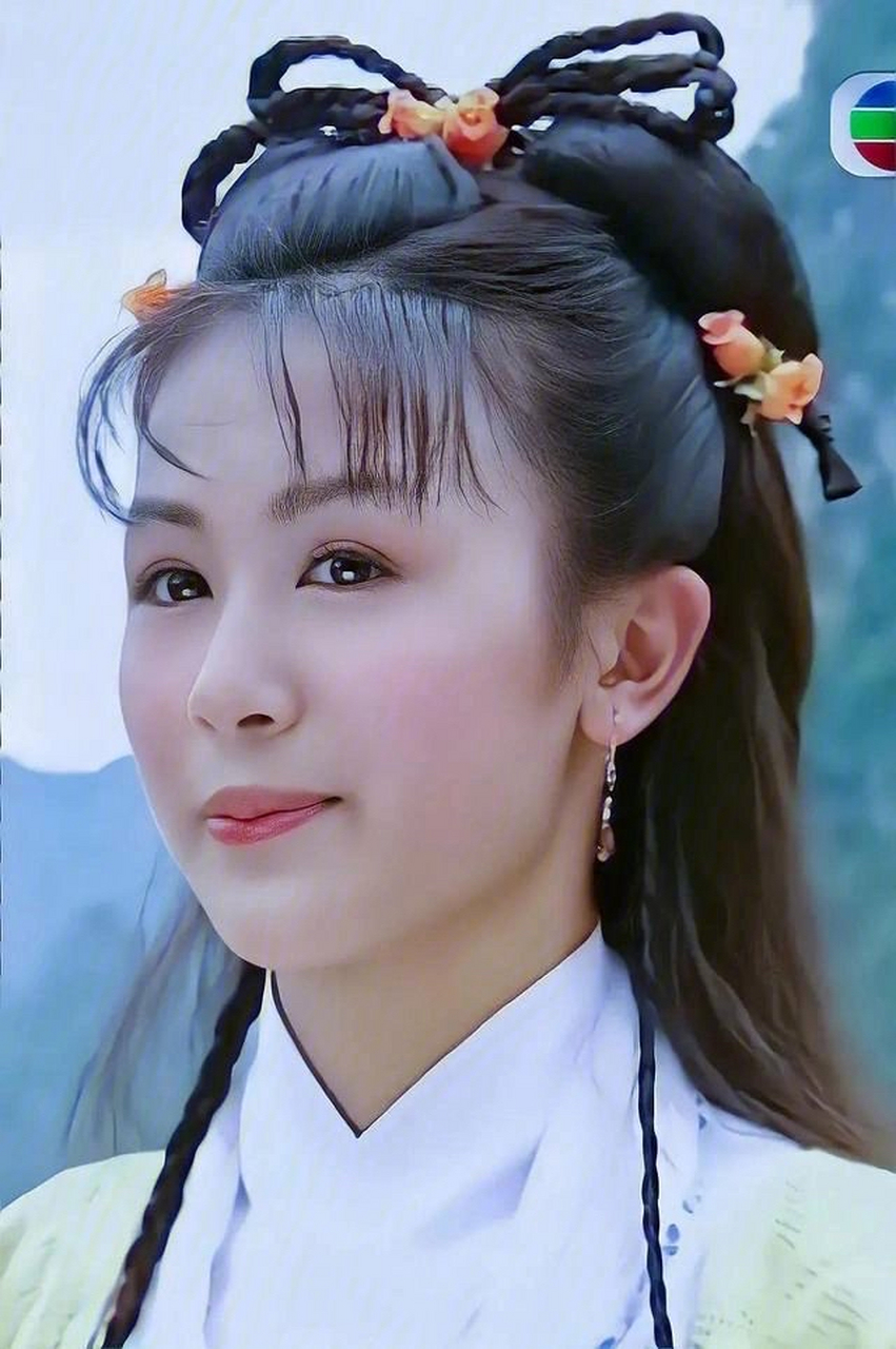 唐宁之师妃暄,《大唐双龙传》里慈航静斋的圣女,唯一传人,武功盖世,真