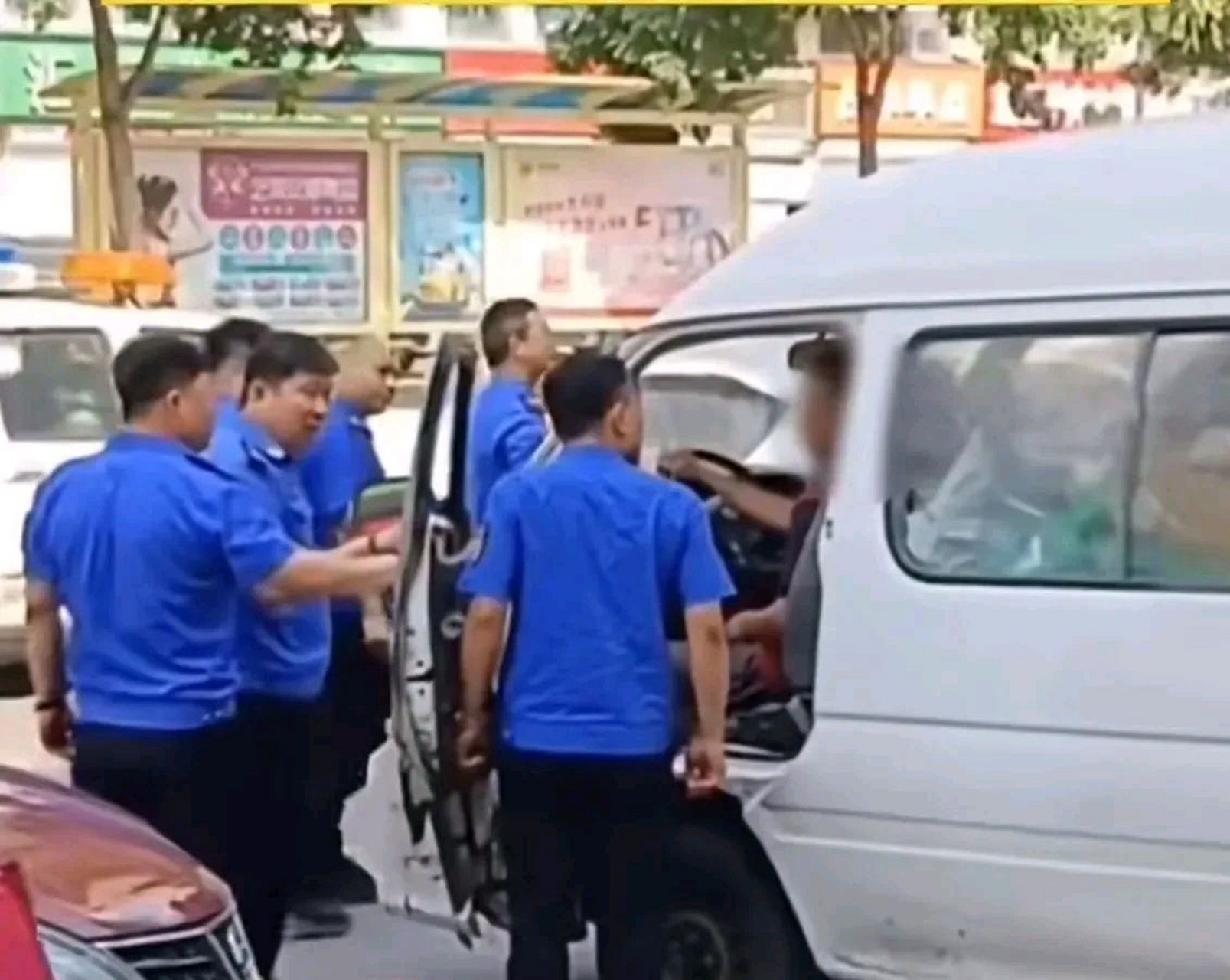北京東直門中醫院、西城區黃牛票販子號販子聯系電話的簡單介紹