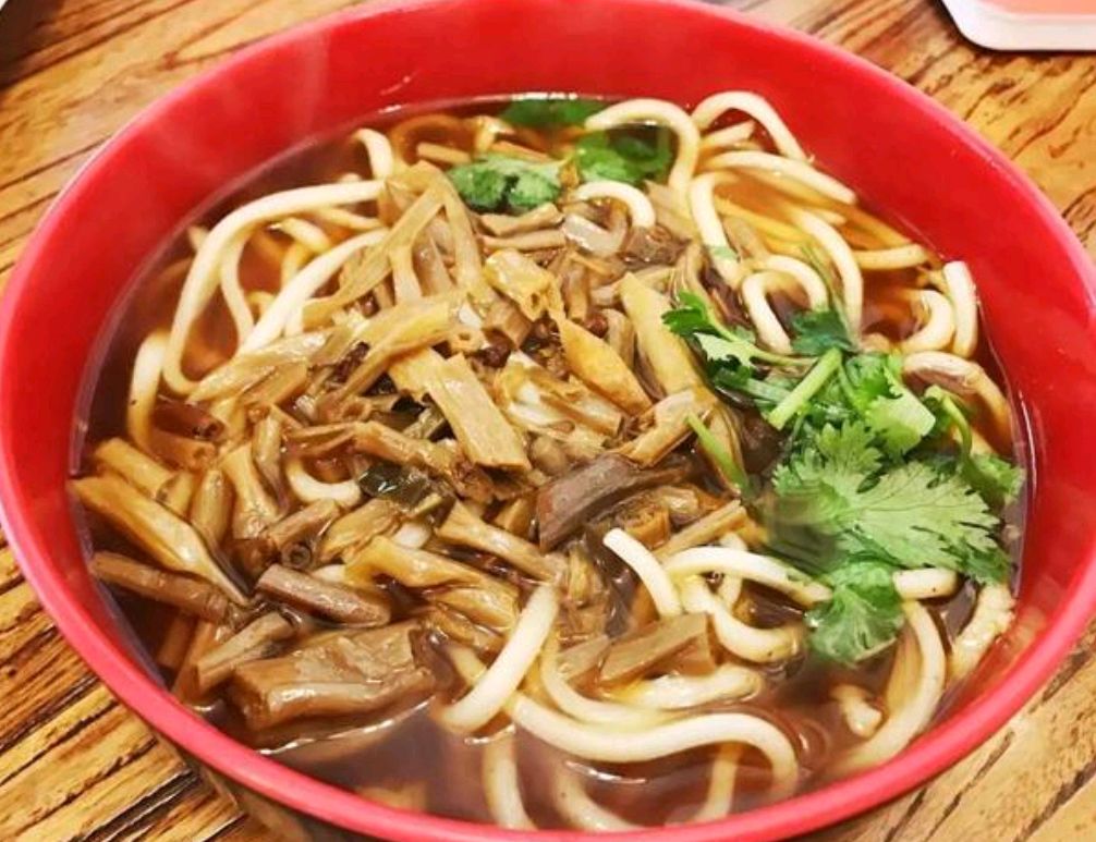 舌尖上的山东之(枣庄)黄花牛肉面
