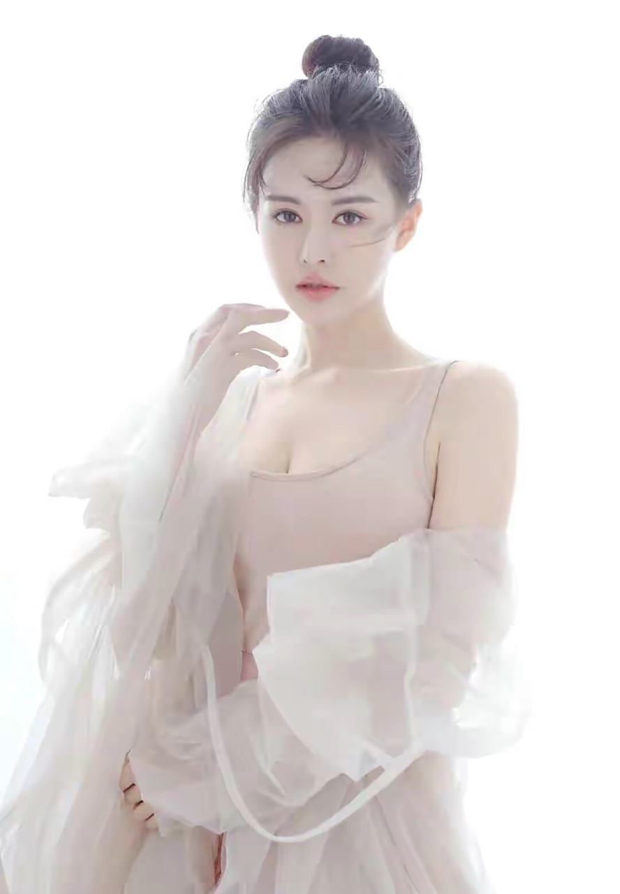 动态创作月 云千千,神似关之琳的小昭!
