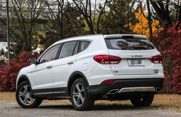 售价9.98起,力帆x80车长4米8,空间比拟"汉兰达"