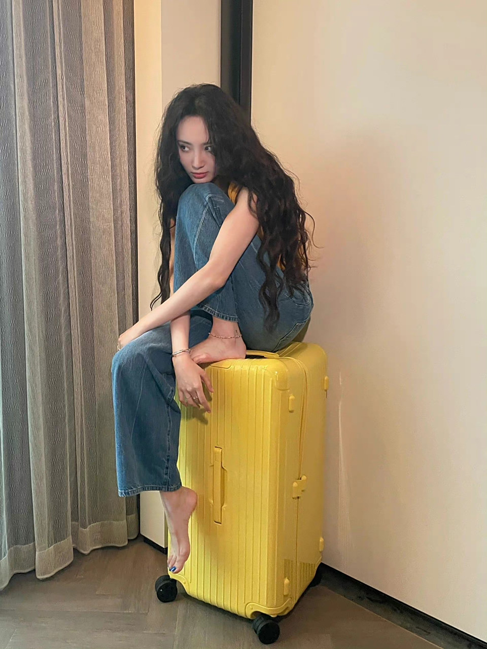 王紫璇  美脚丫合集