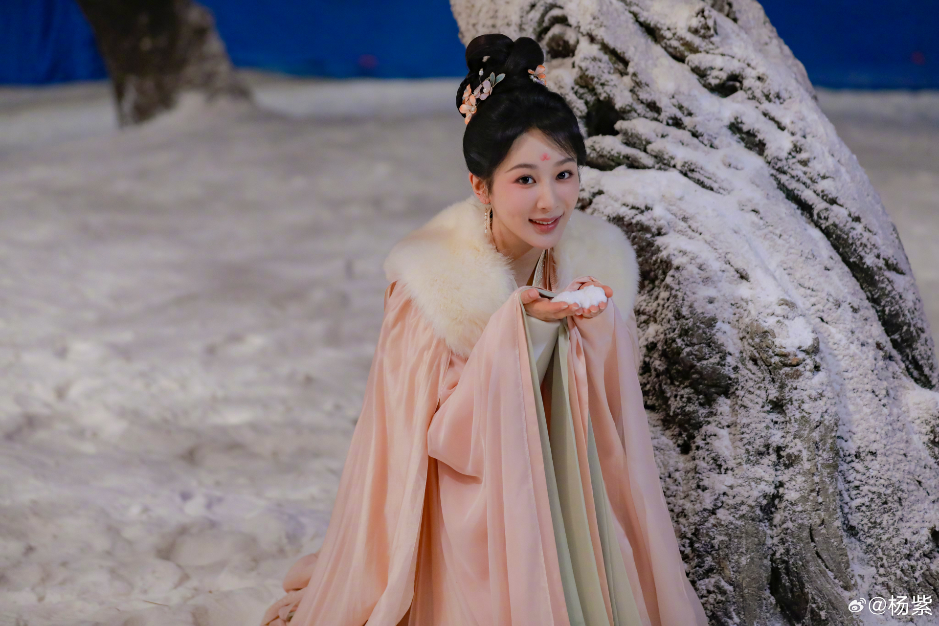 杨紫长相思女主发不剧组动态