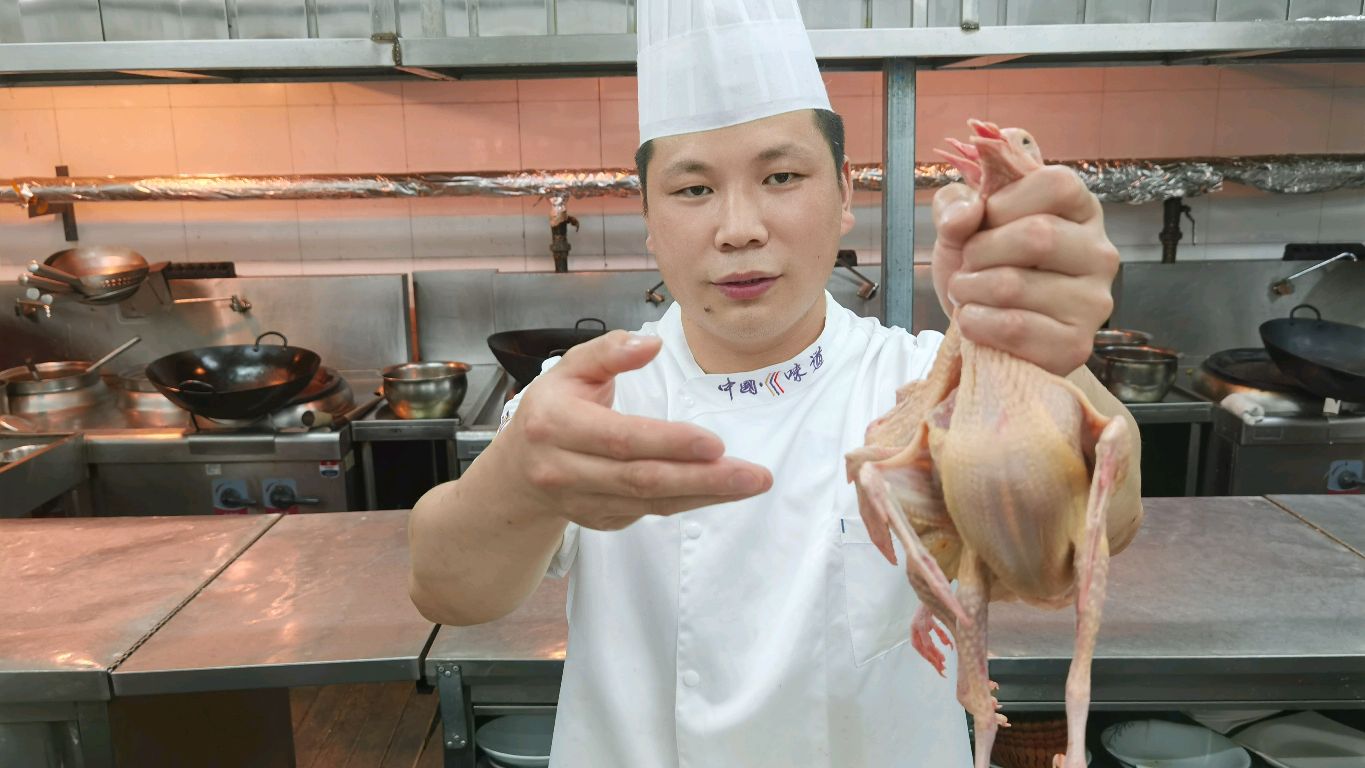 酒店大厨做了一道:“生炒乳鸽”不焯水不滑油,出锅特别香