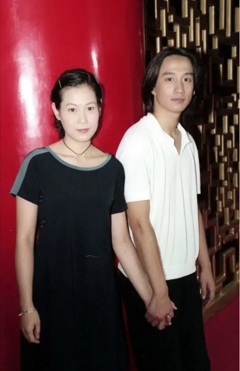 黄磊和刘若英的情史图片