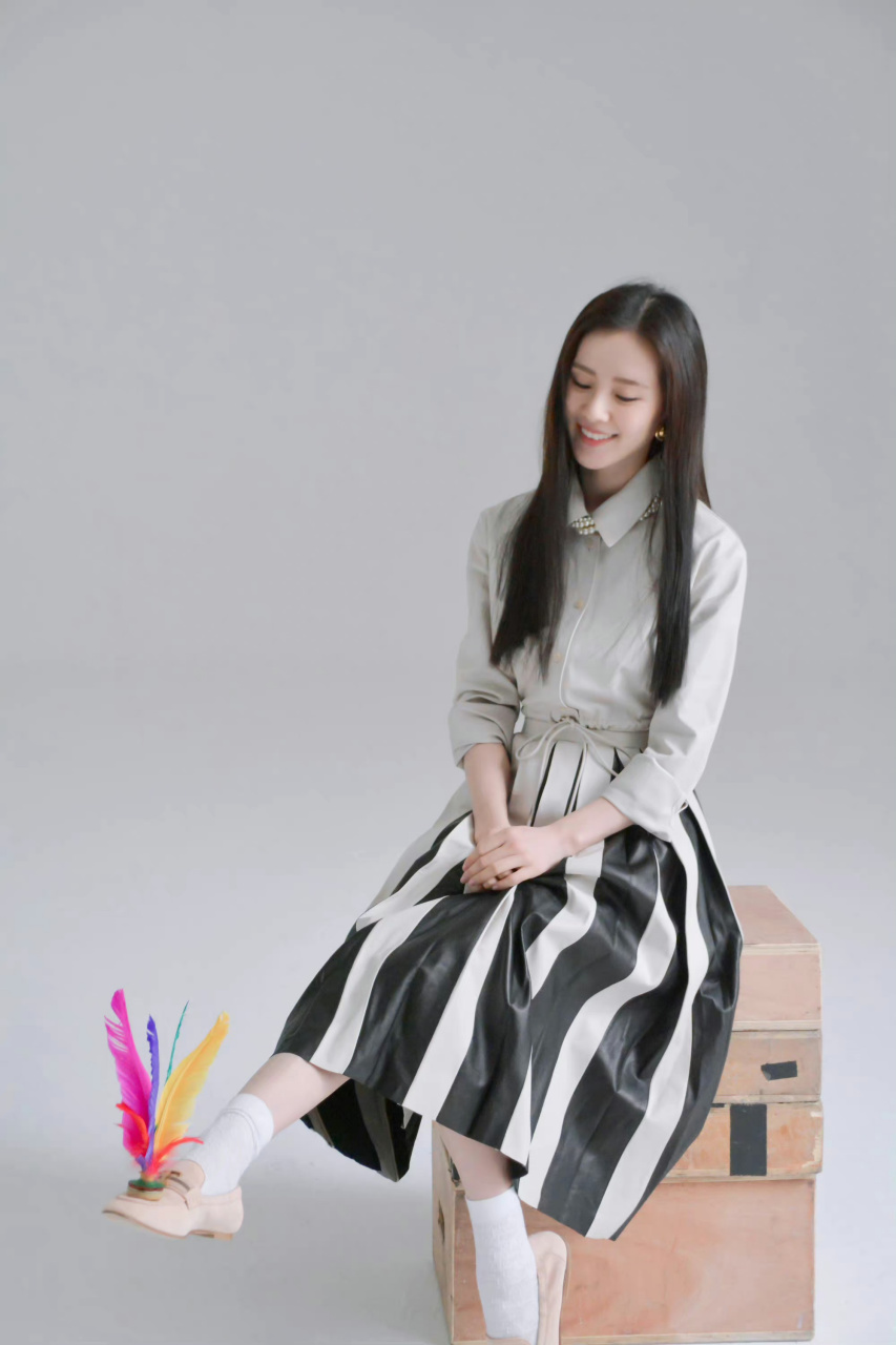 刘诗诗修长纤细的美腿