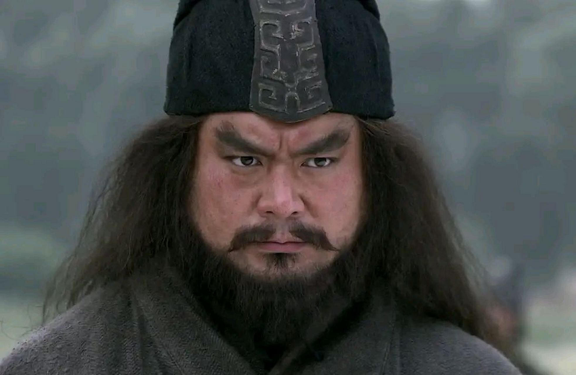 范疆,张达一刀刺死睡梦中的张飞,然后割下血淋淋的首级.