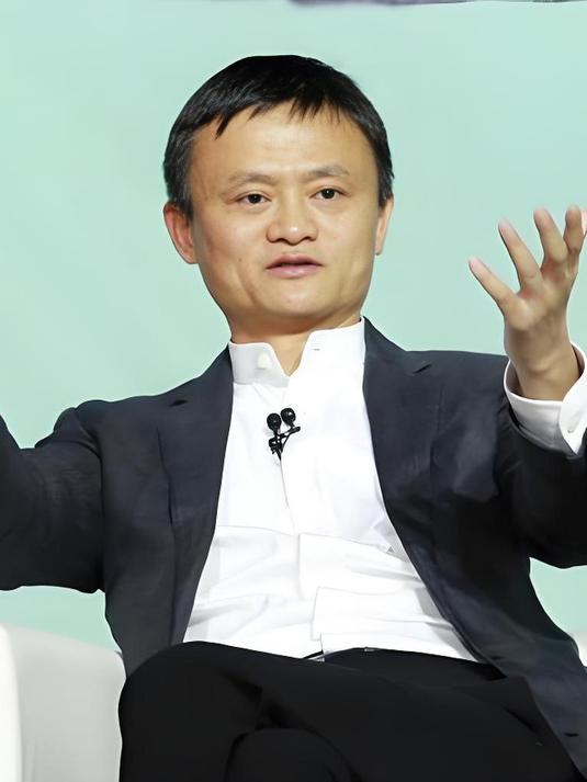 近日马云彻底疯了,颠覆世界发表可怕预言,马化腾都佩服不已