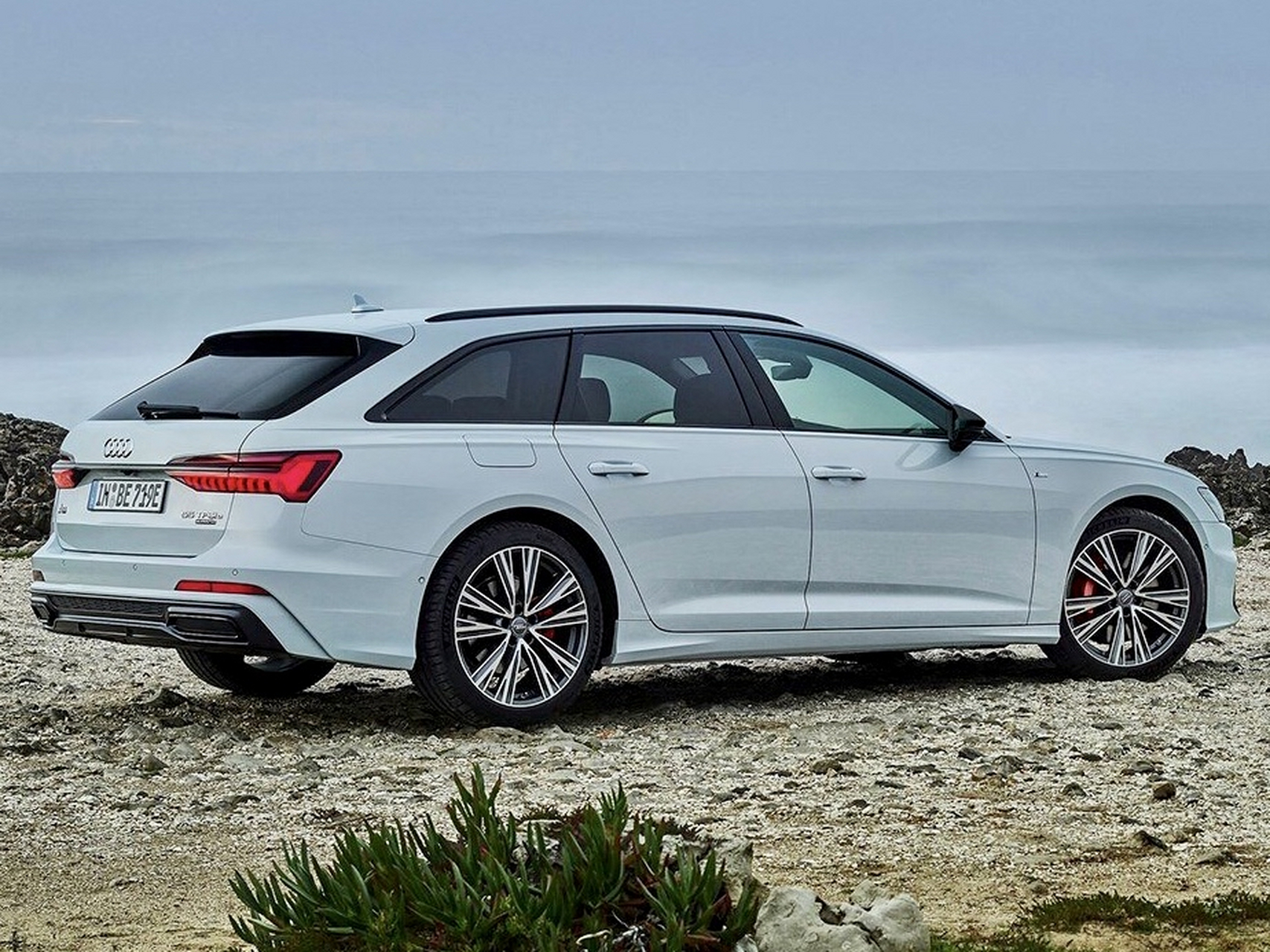 奥迪a6两厢车型,一个字——帅气!