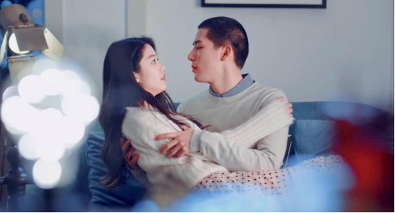 顾晓曼陈亦川是什么电视剧,超级学霸与花痴少女会擦出怎样的火花