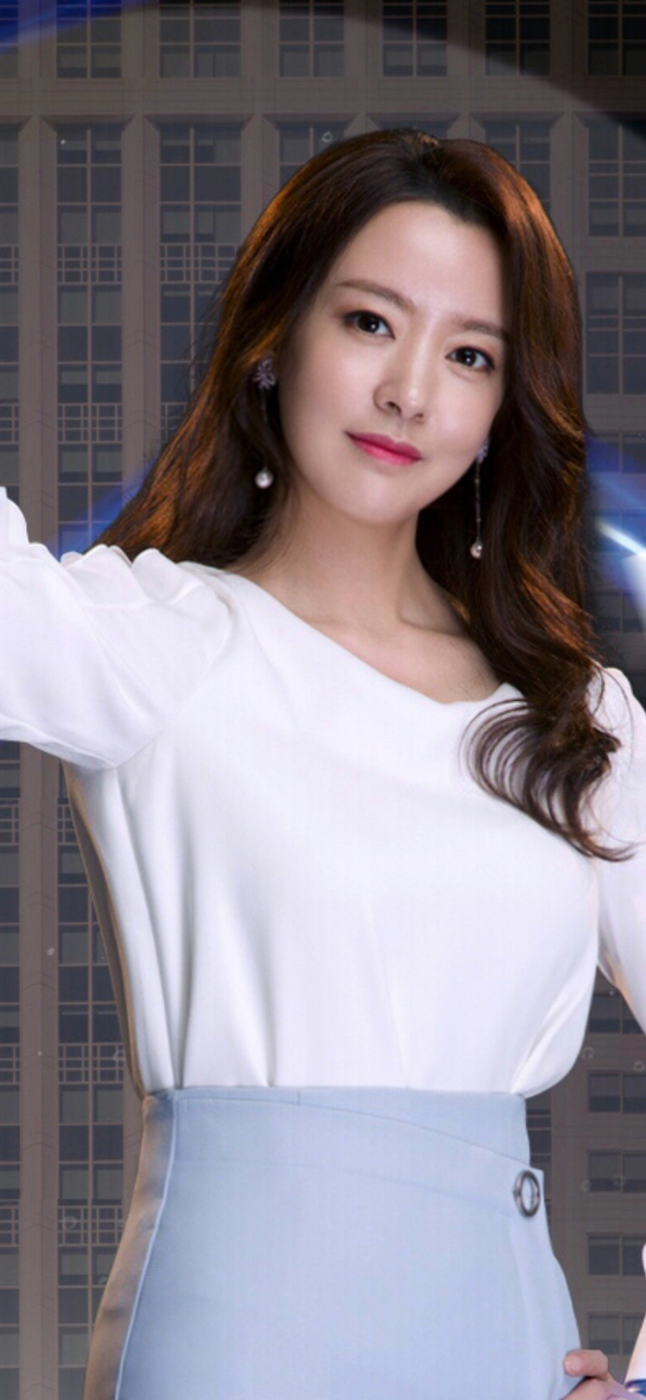 演员周奇奇～无论是剧中还是生活中,都是如此光彩夺目,让人沉醉.