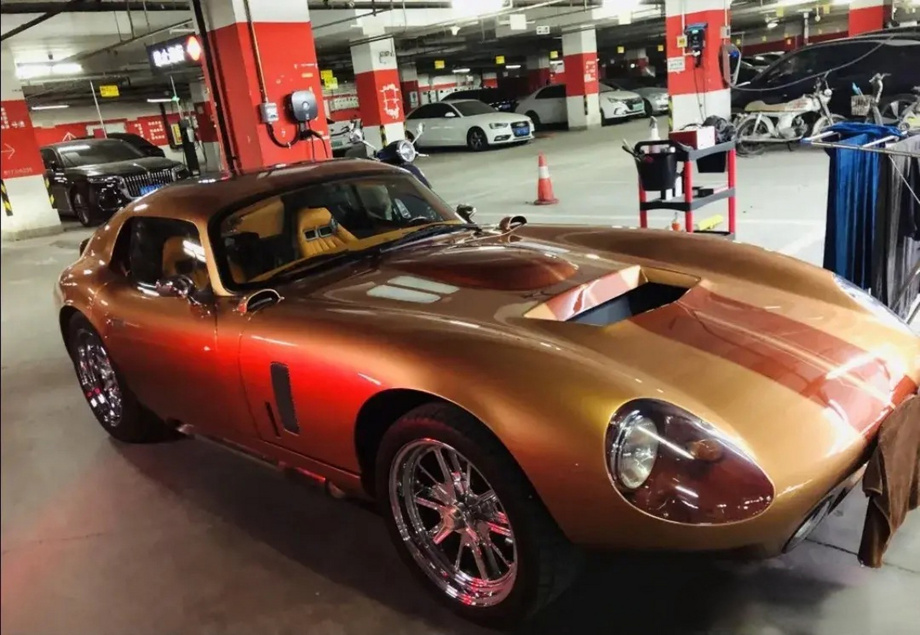 这是什么车?怎么看起来这么嚣张跋扈的呢?