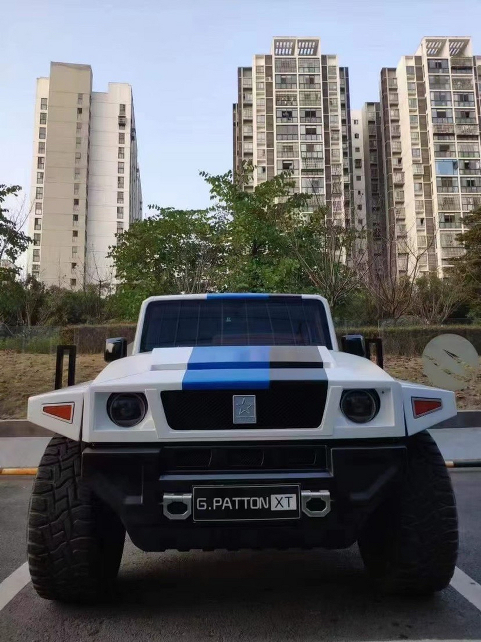 备注:乔治巴顿战剑 车身结构 suv  4882*2052*1860该尺寸在 长宽高