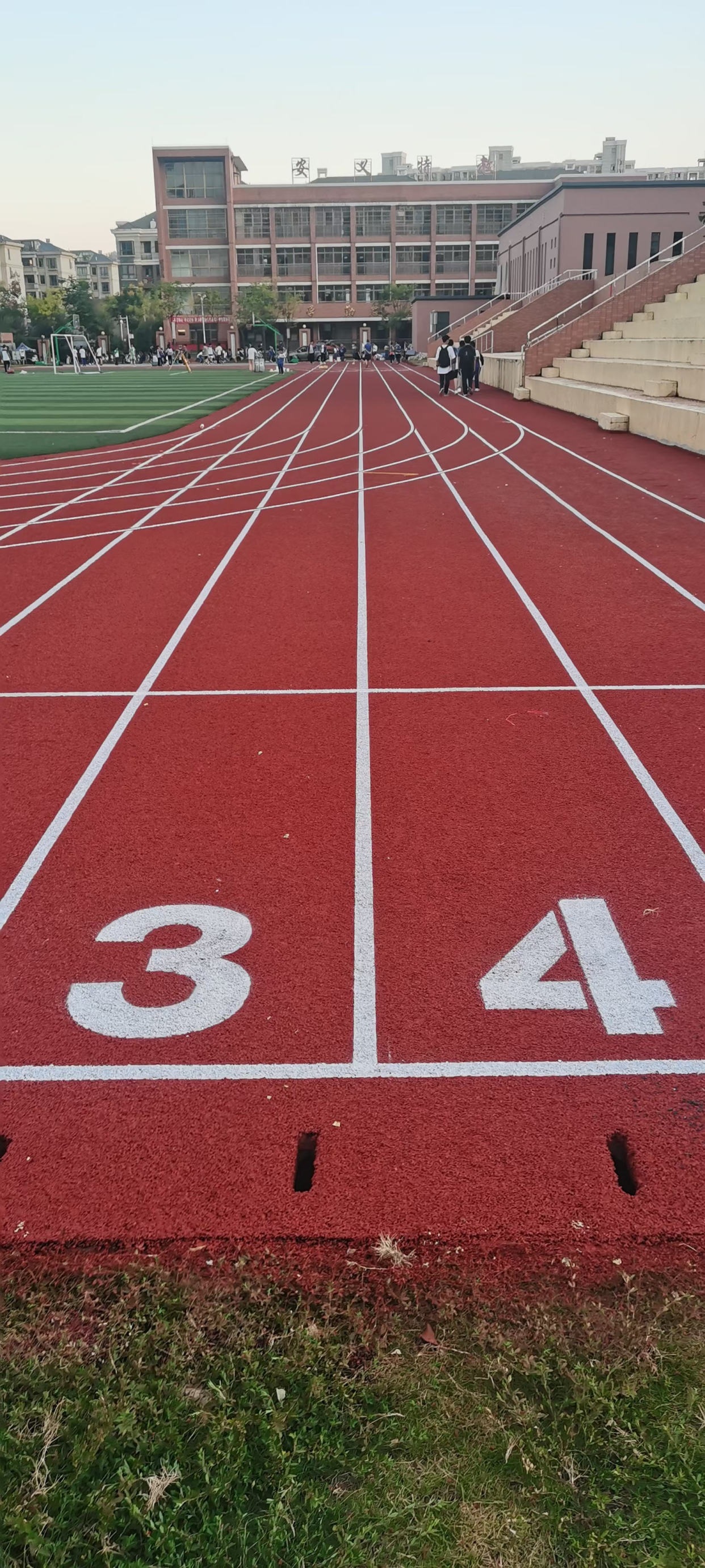 四川塑胶跑道,盛立体育