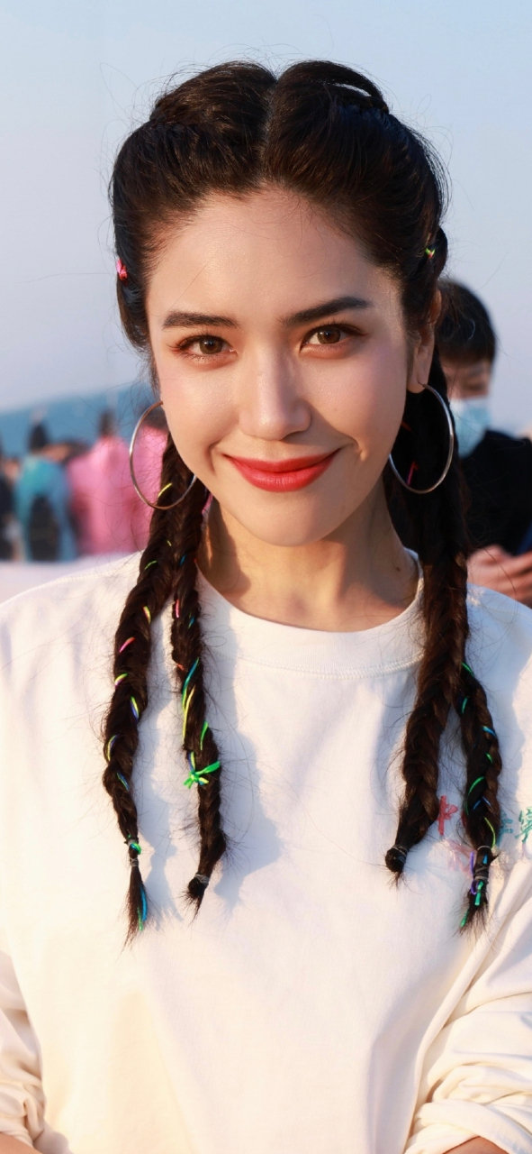 夏若妍精美壁纸