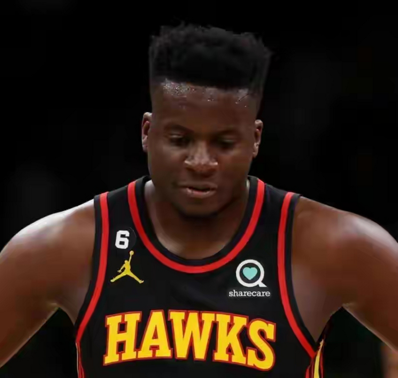 nba记者marc stein报道,独行侠想要追求克林特-卡佩拉.