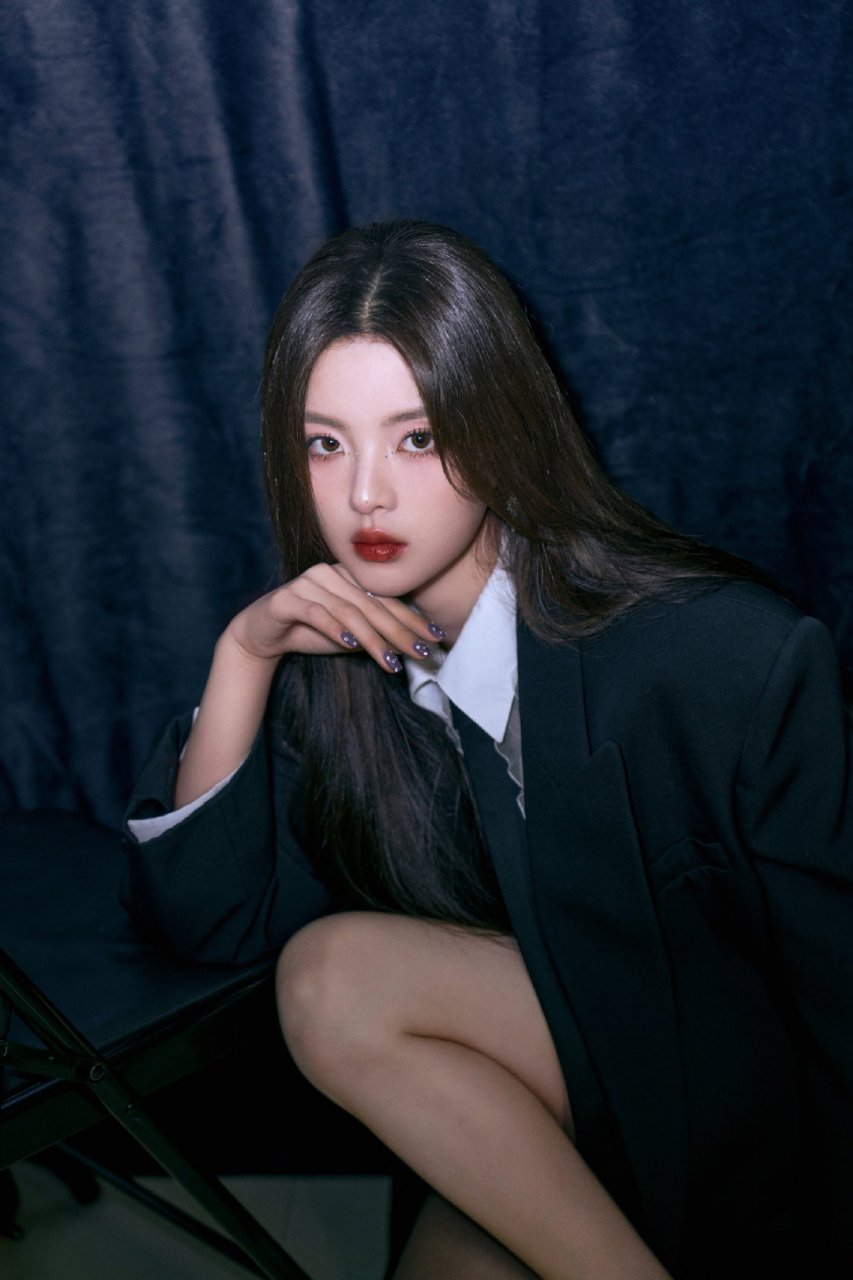 杨超越高清壁纸头像(八十三)[庆祝]