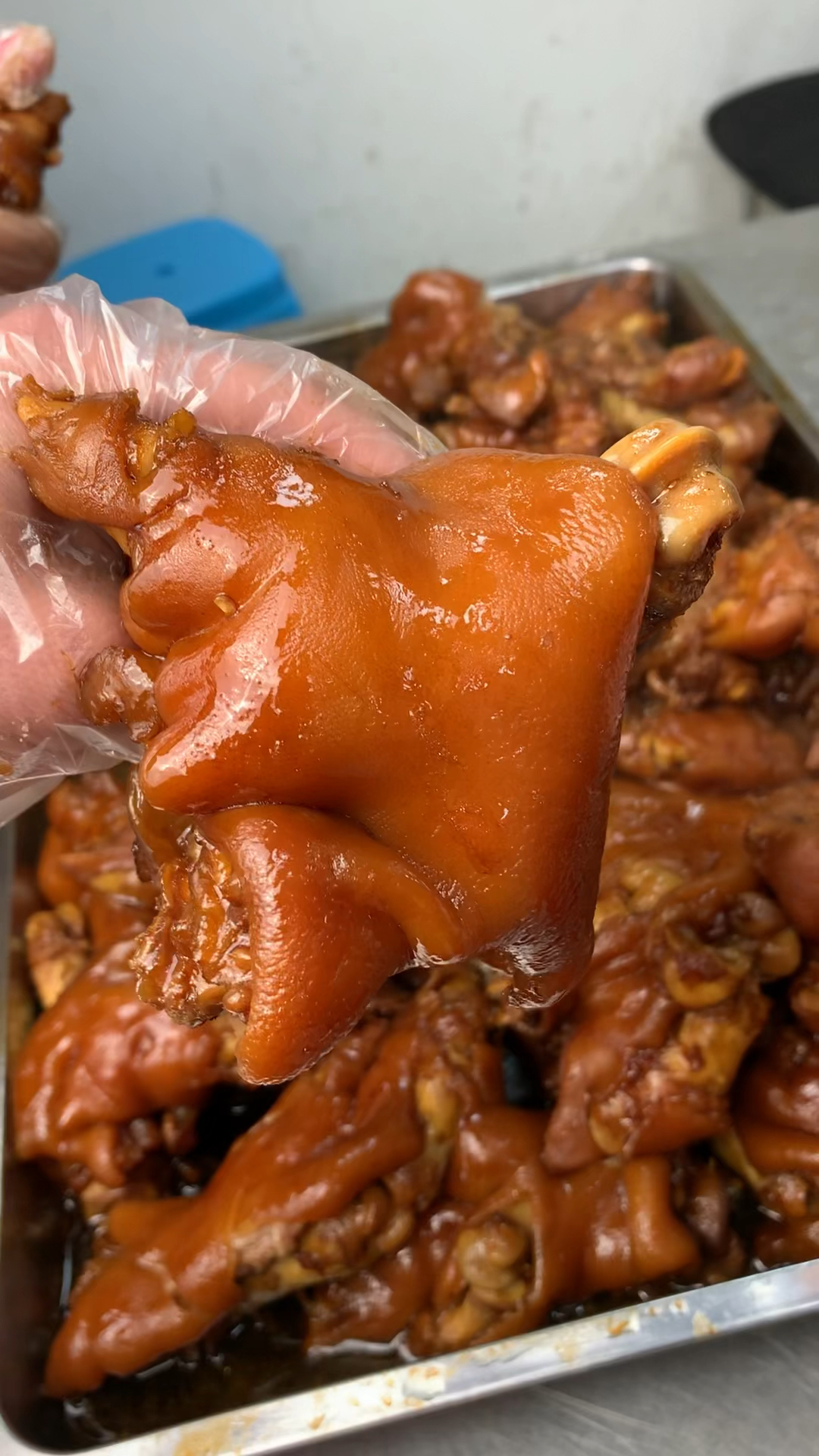 铁板烤鸭,皇后猪蹄.