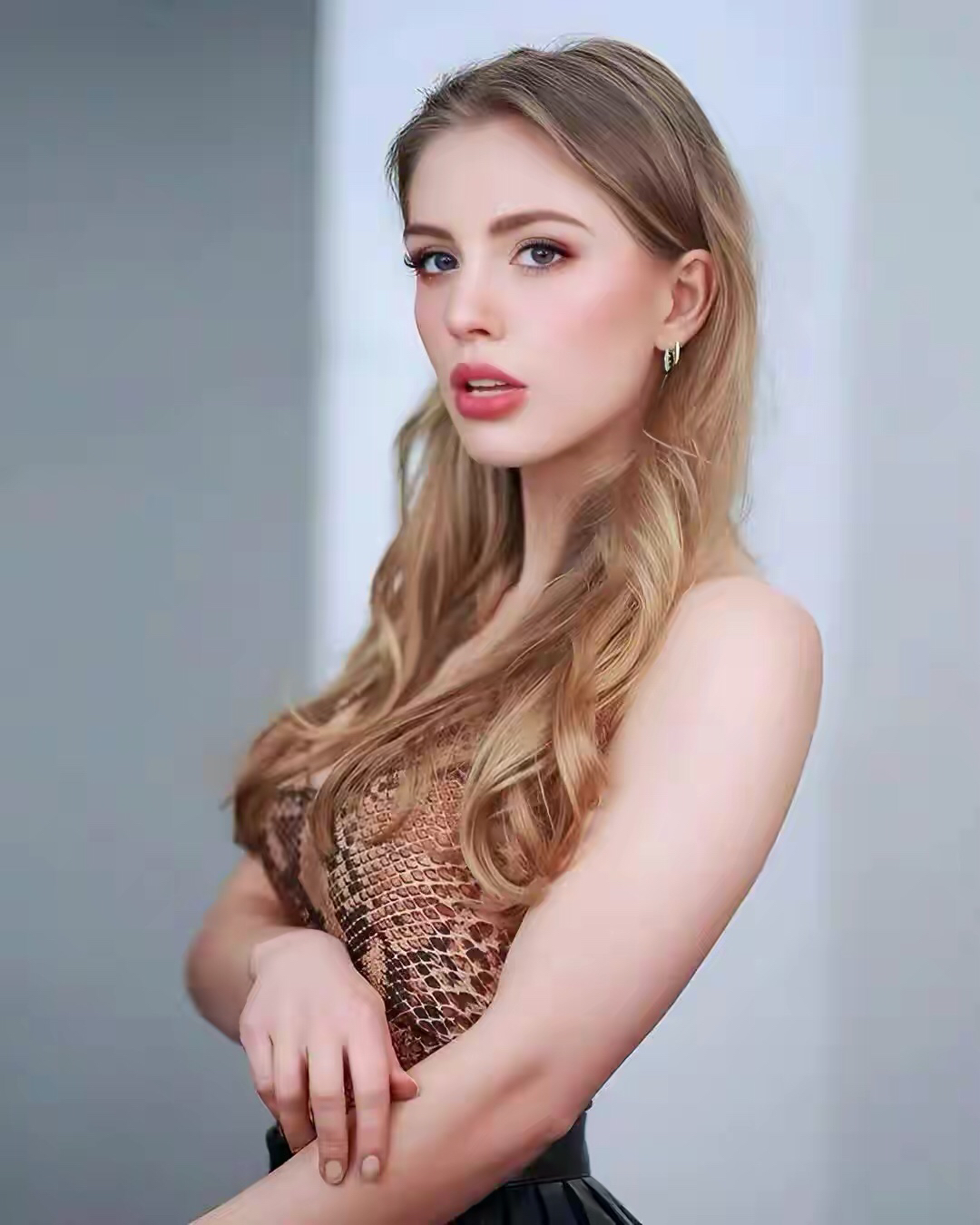 模特亚历克斯布莱特美拍展盛世容颜