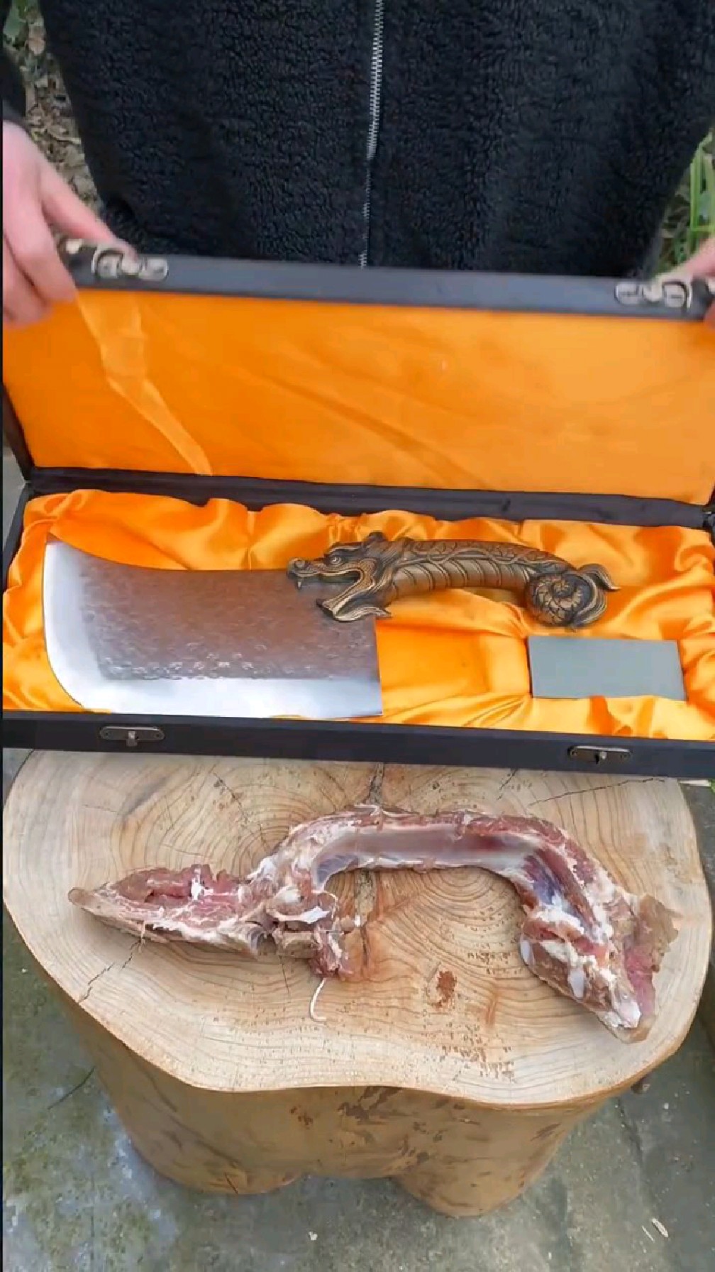 这是洪金宝的那把菜刀吗?