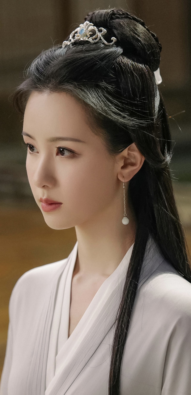陈都灵《莲花楼》美照来袭～有一说一,这小姐姐的颜值是真没得说啊[吃