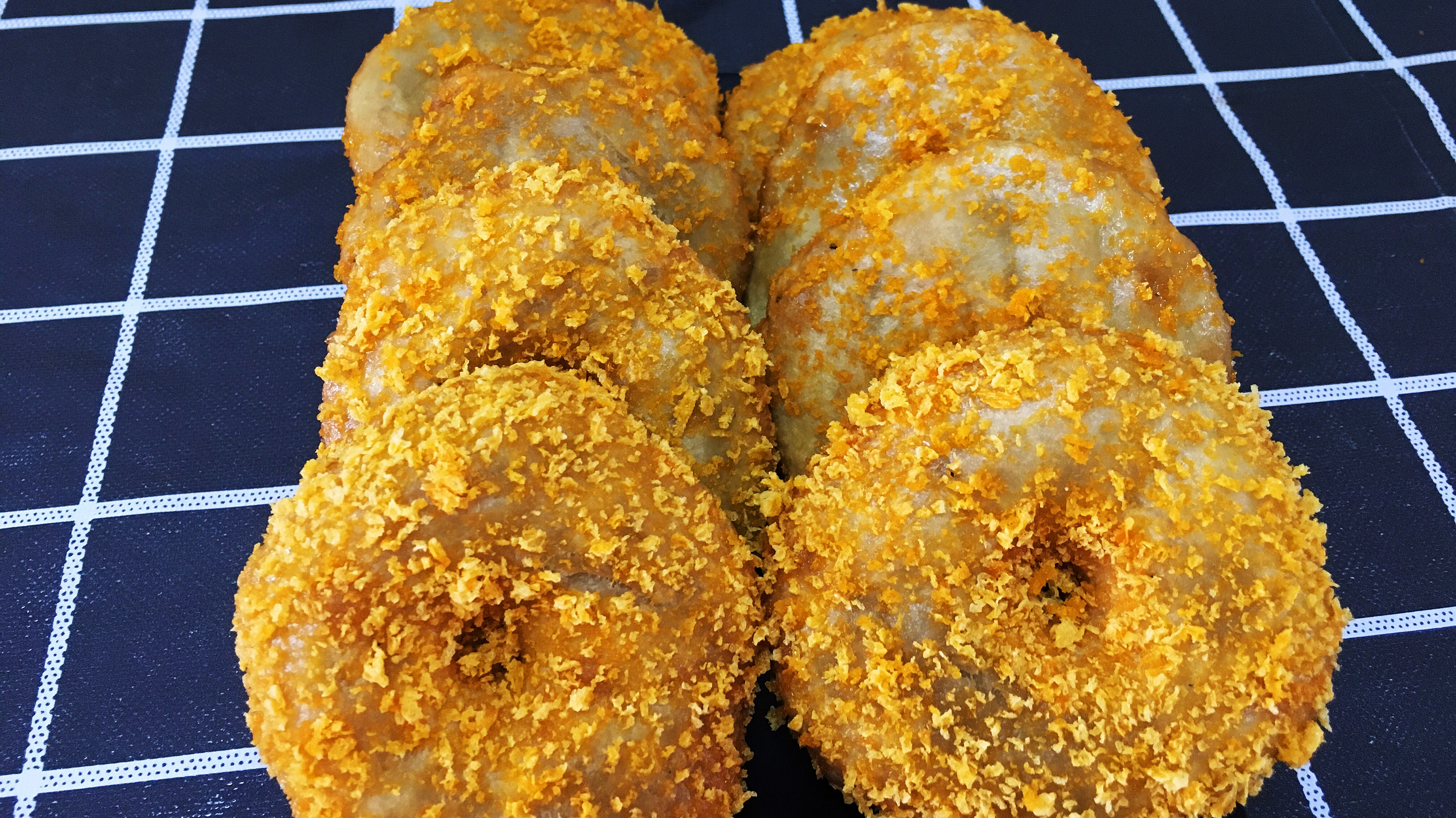 自制香蕉鸡蛋甜甜圈,外表酥脆,内里香甜,好吃又助消化