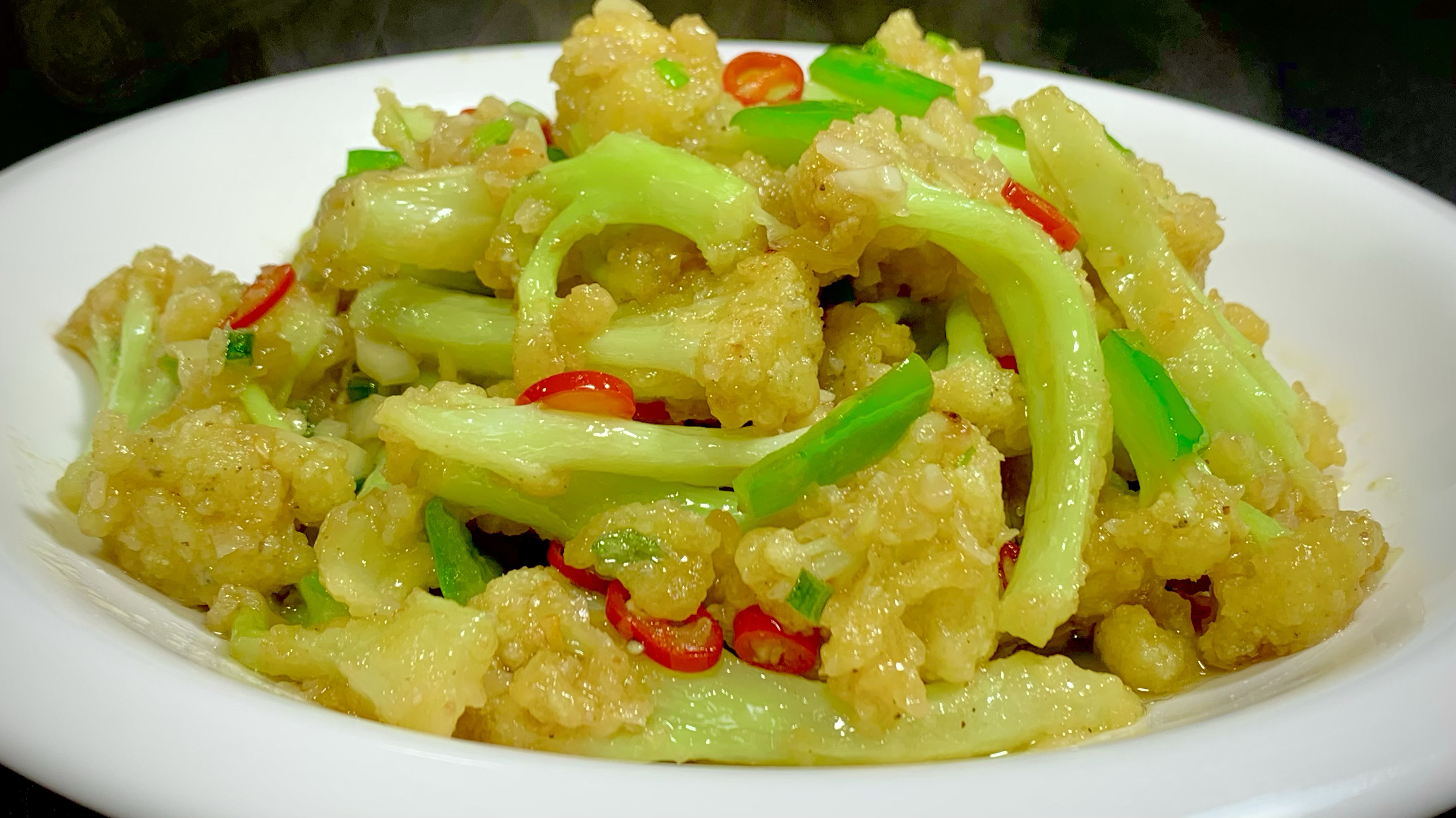 花菜这样炒才鲜嫩好吃,阿朝教你一招,清脆爽口又不油腻,特下饭