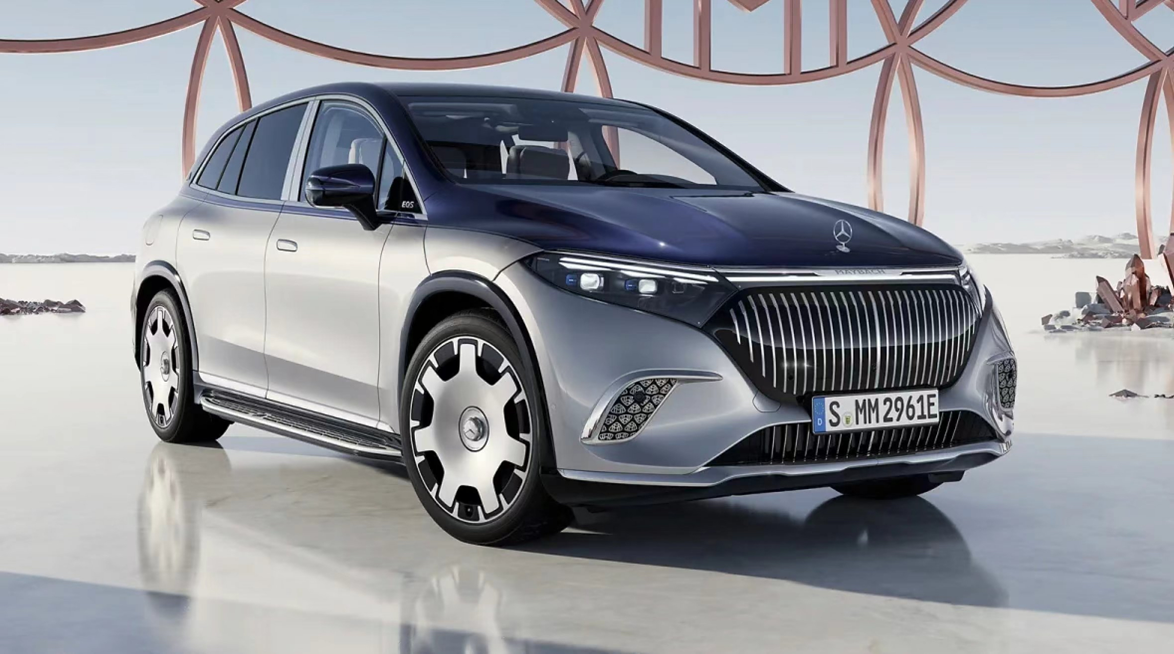 2024款梅赛德斯-迈巴赫eqs 680 纯电suv,售价181050美元,折合人民币