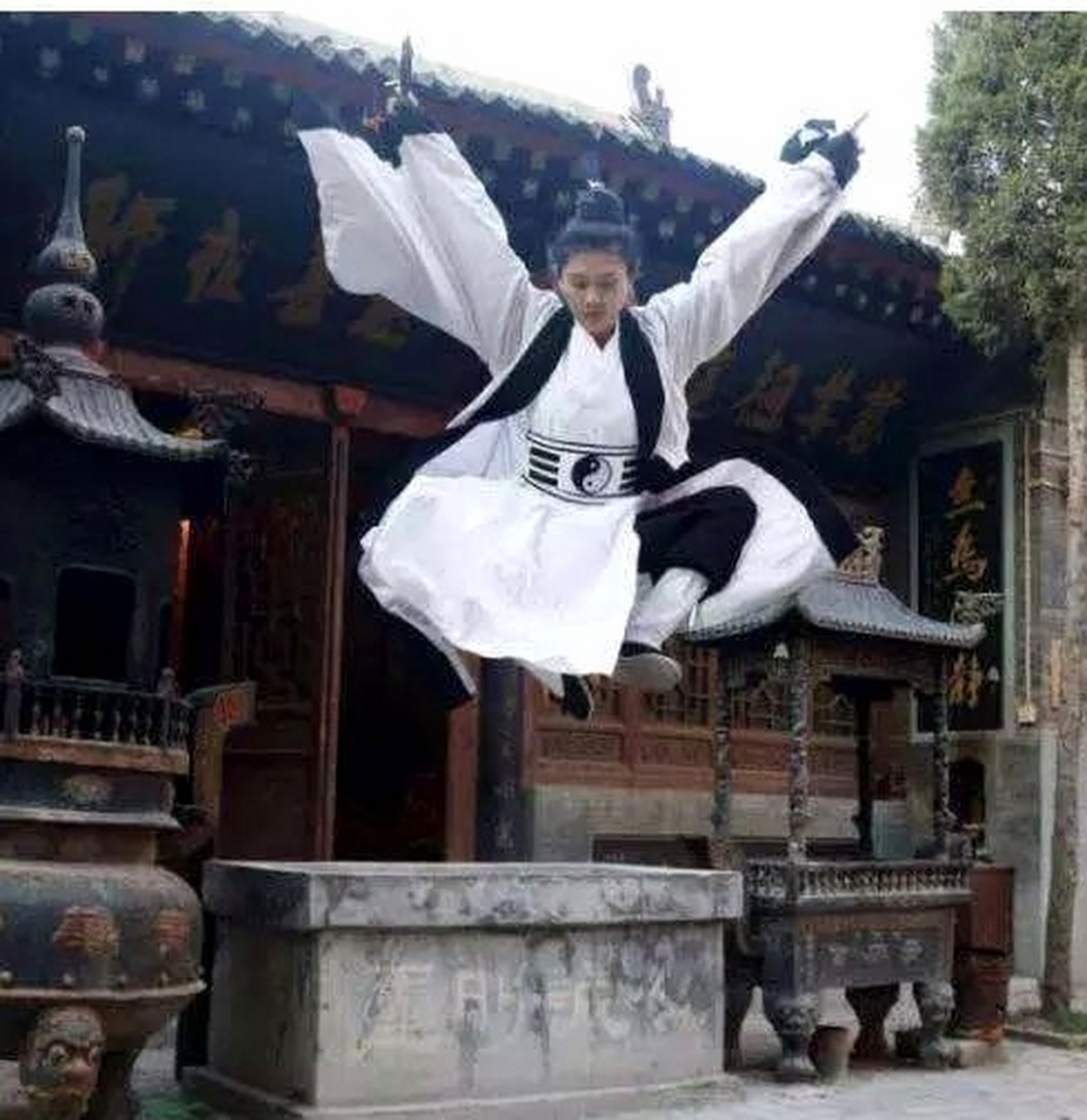 这名女道士名叫王