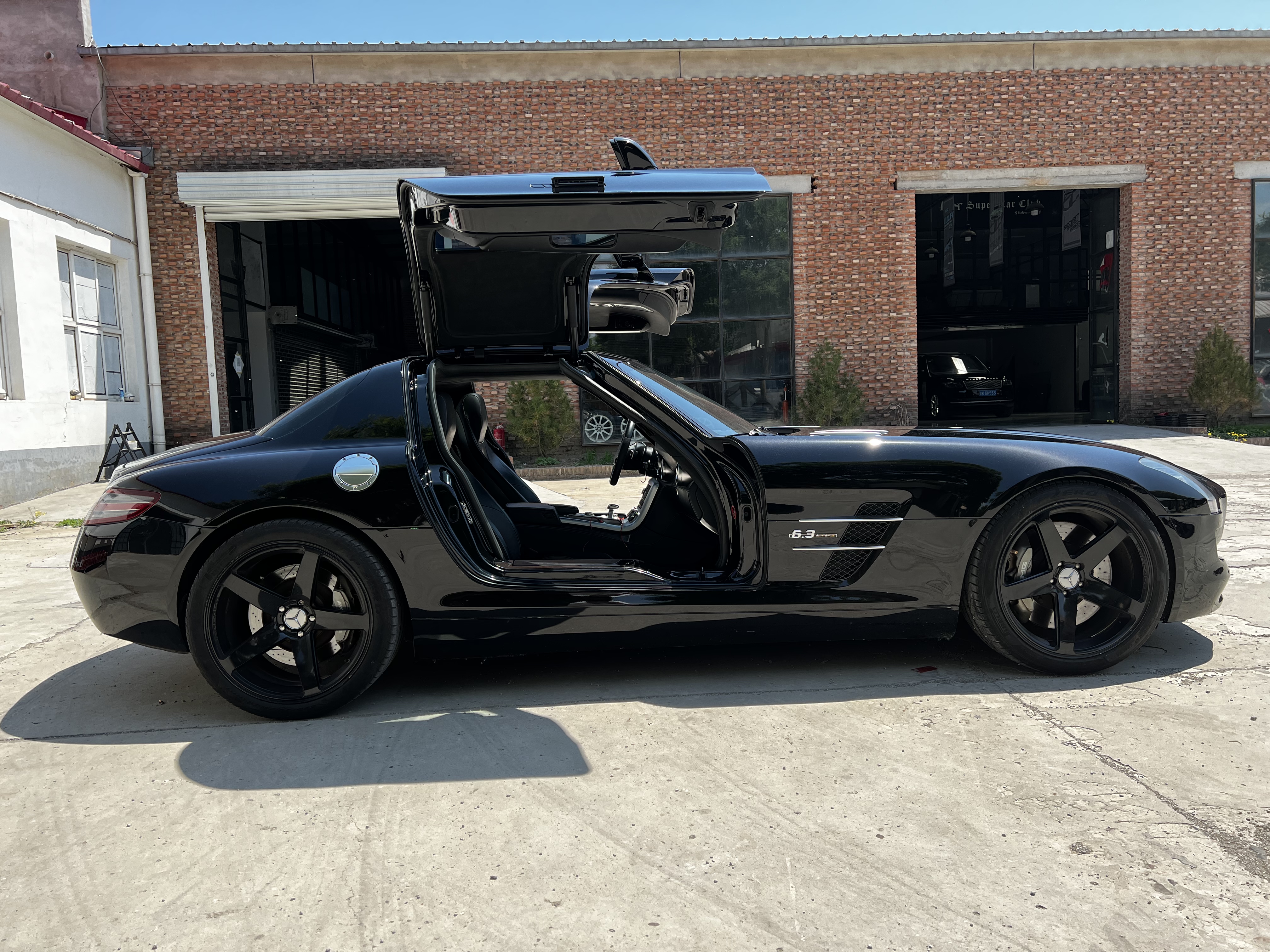 奔驰sls amg可租可售可以租代购