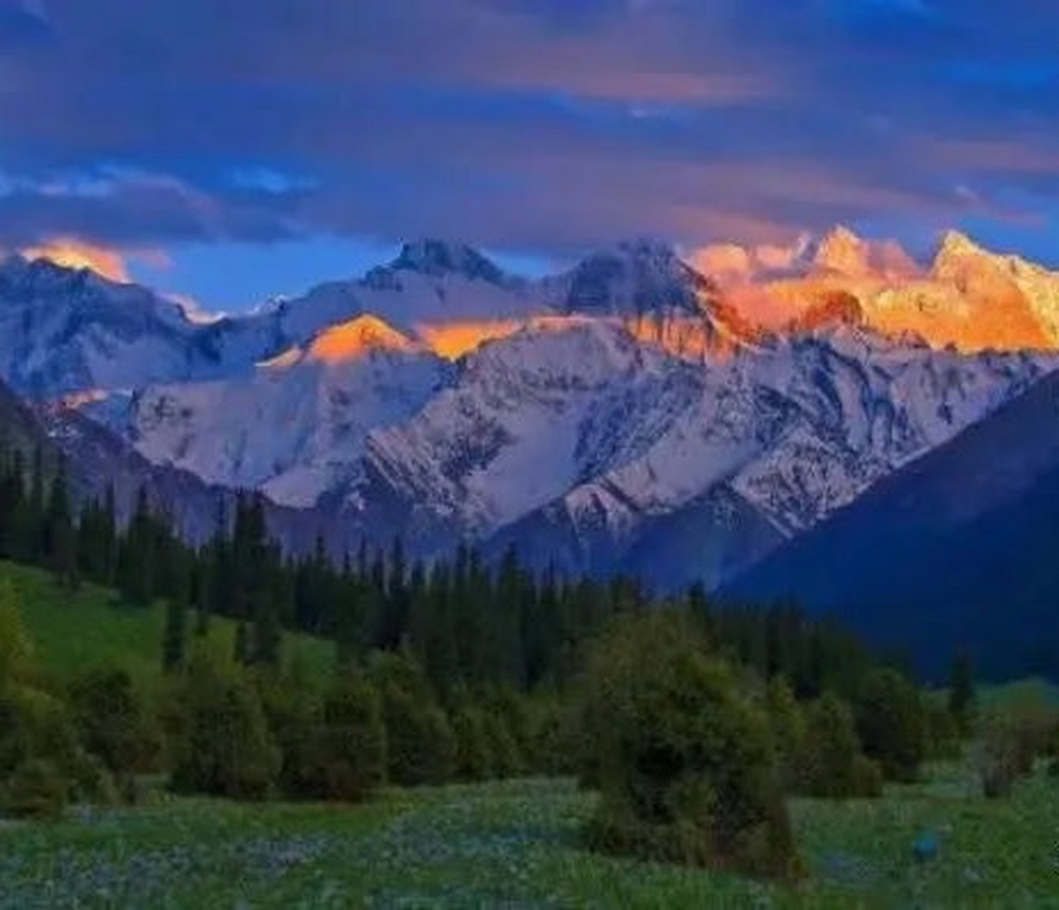 天山山脉的三大主峰介绍 今天我们就来看看我国重要的东西走向山脉"