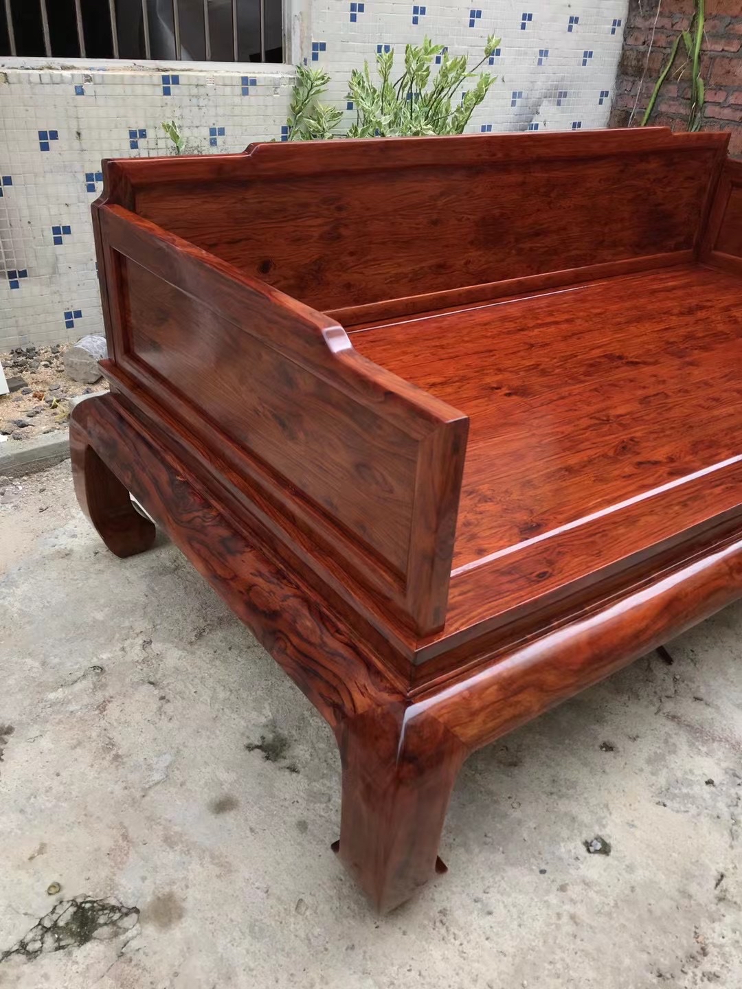 海南黄花梨罗汉床