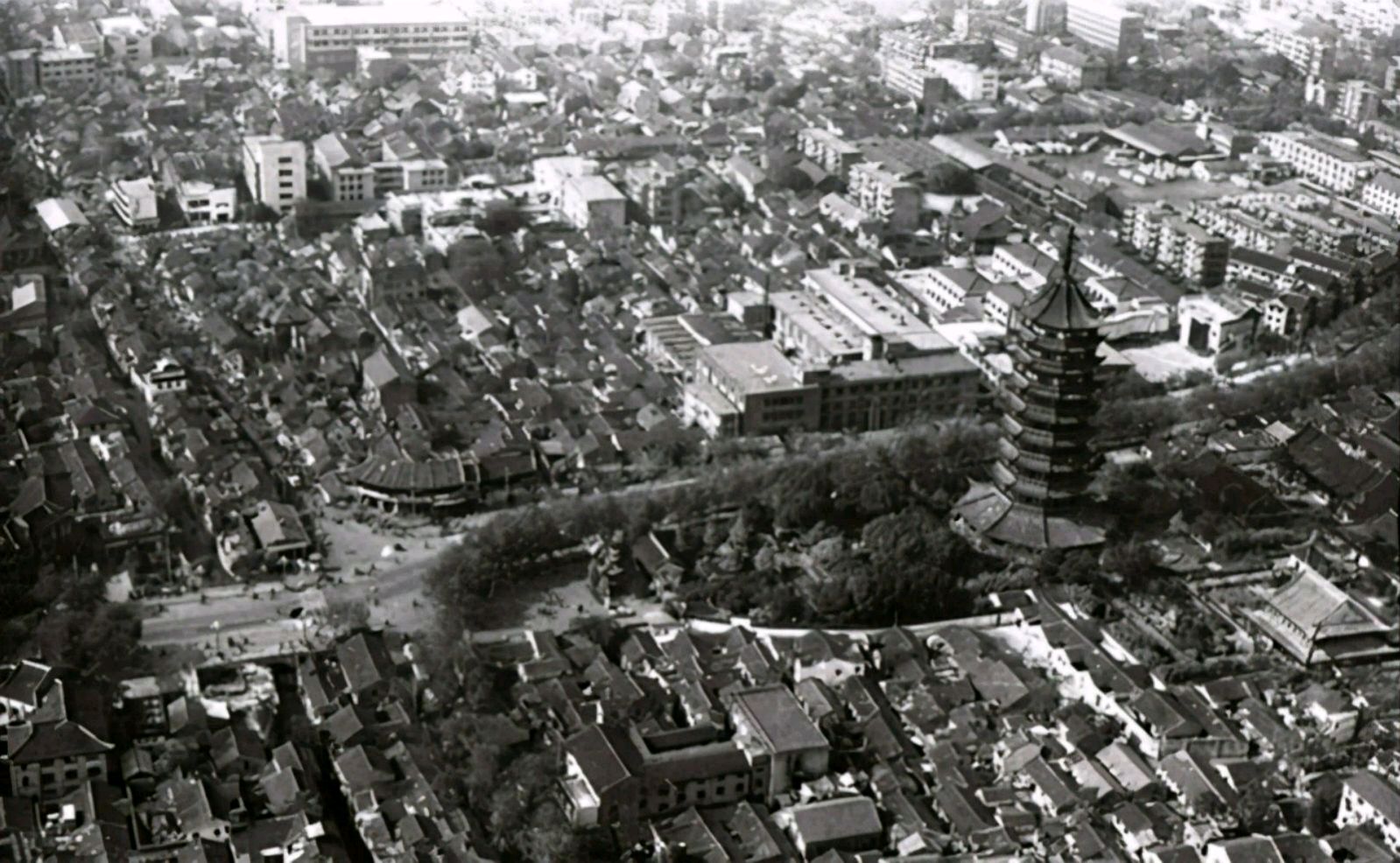 1988年江苏苏州老照片,难得一见的"老姑苏",看下有什么不同