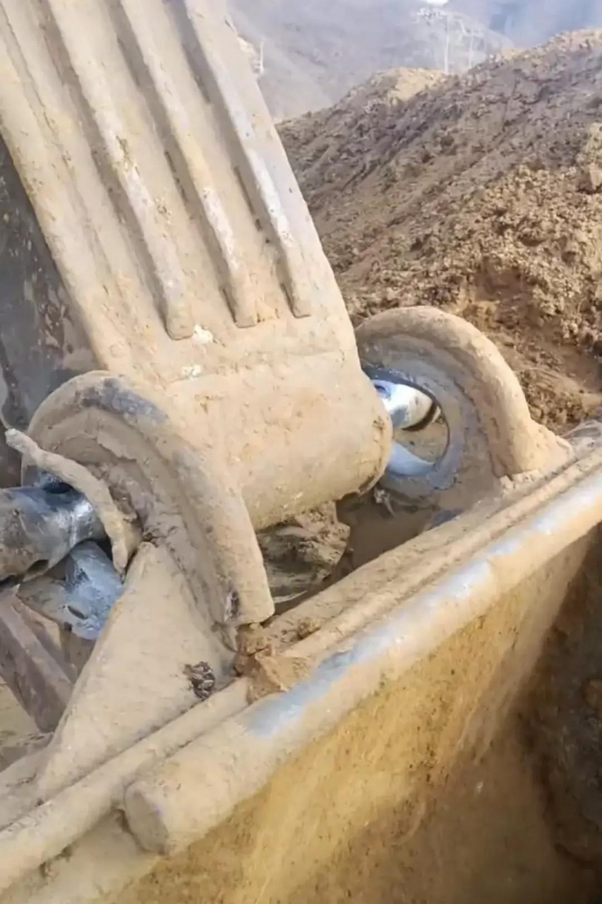 老板买的十手装载机,天天催着打黄油,还有必要吗?