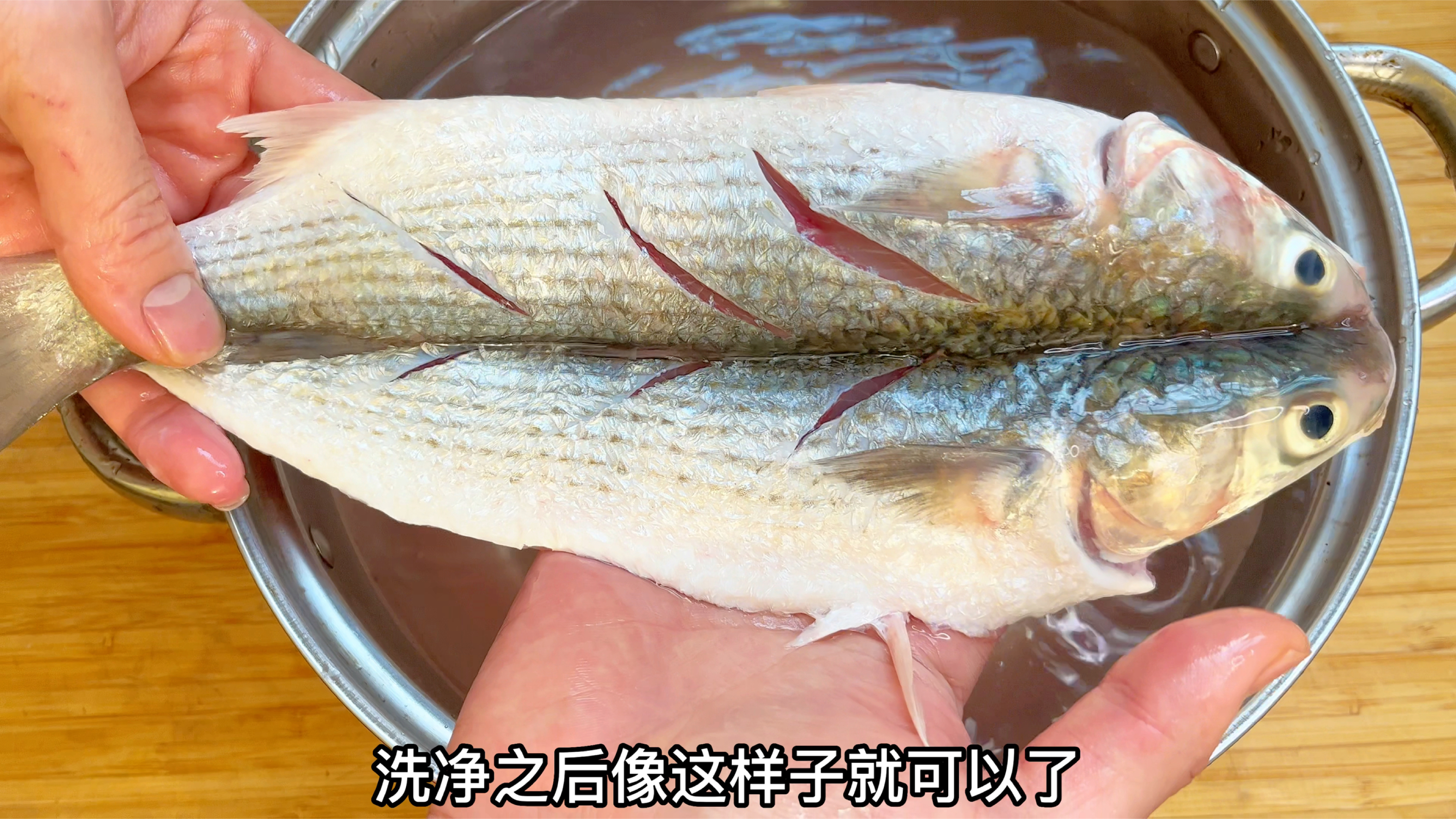 现在乌鱼最肥美,今天买了条半斤,分享潮汕特色做法,鲜嫩开胃
