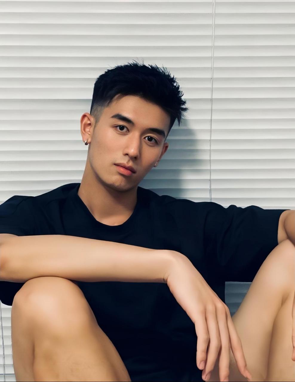 混血夜场男模#我的打工日记